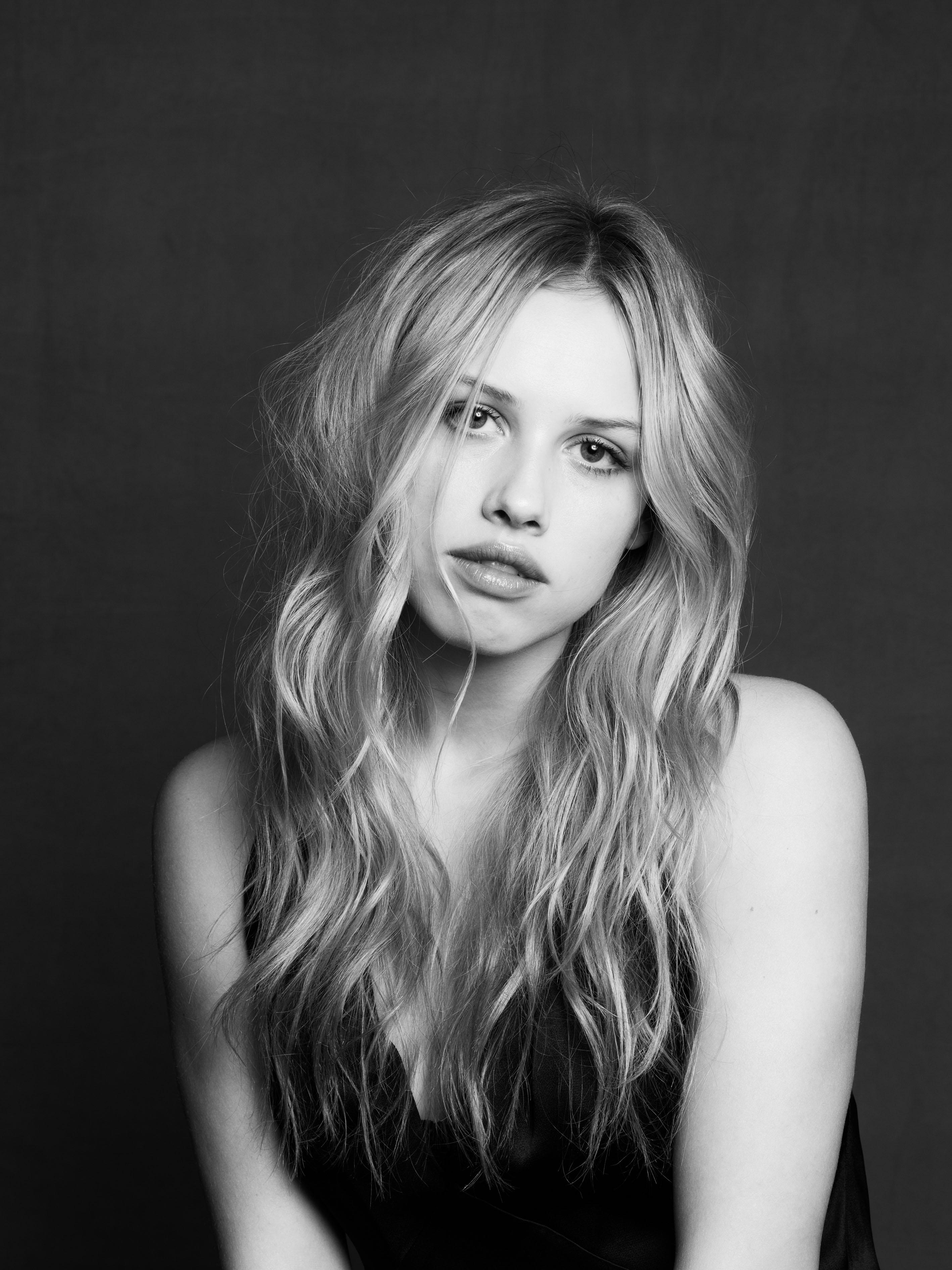Gracie Dzienny image