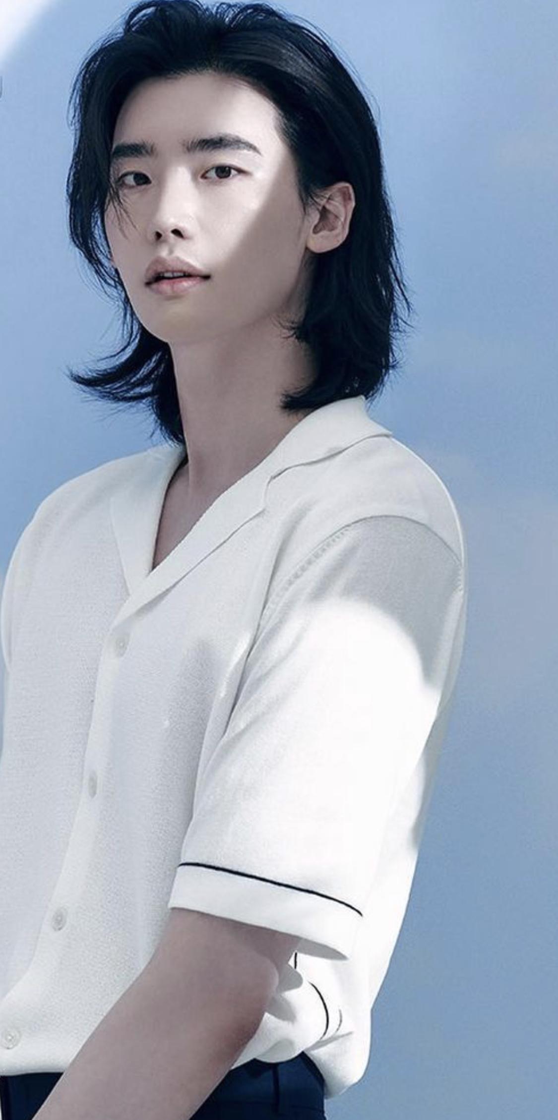 Lee Jong-suk image