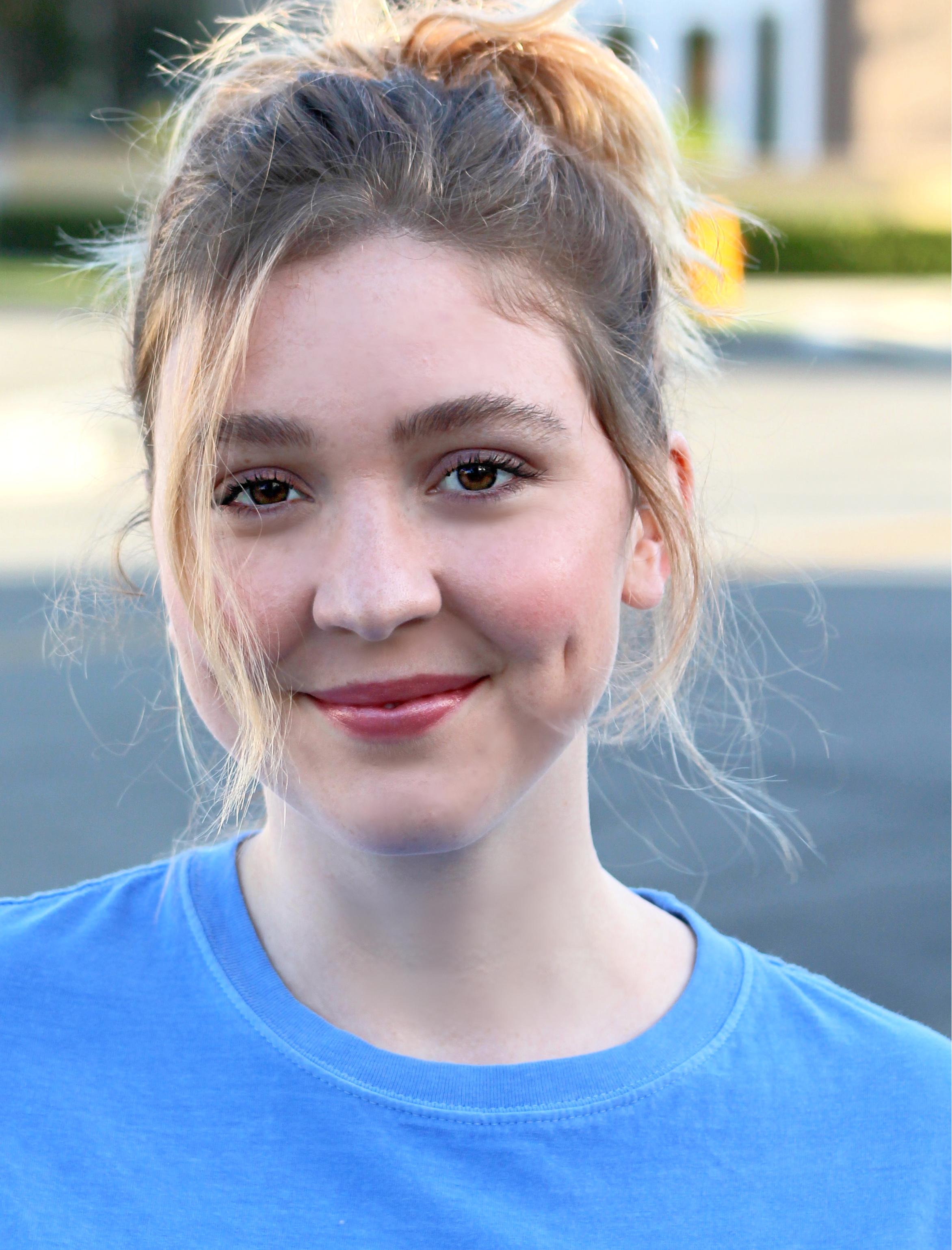 Cozi Zuehlsdorff image
