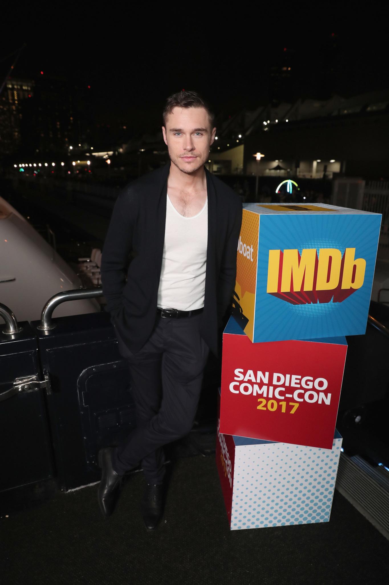 Sam Underwood image