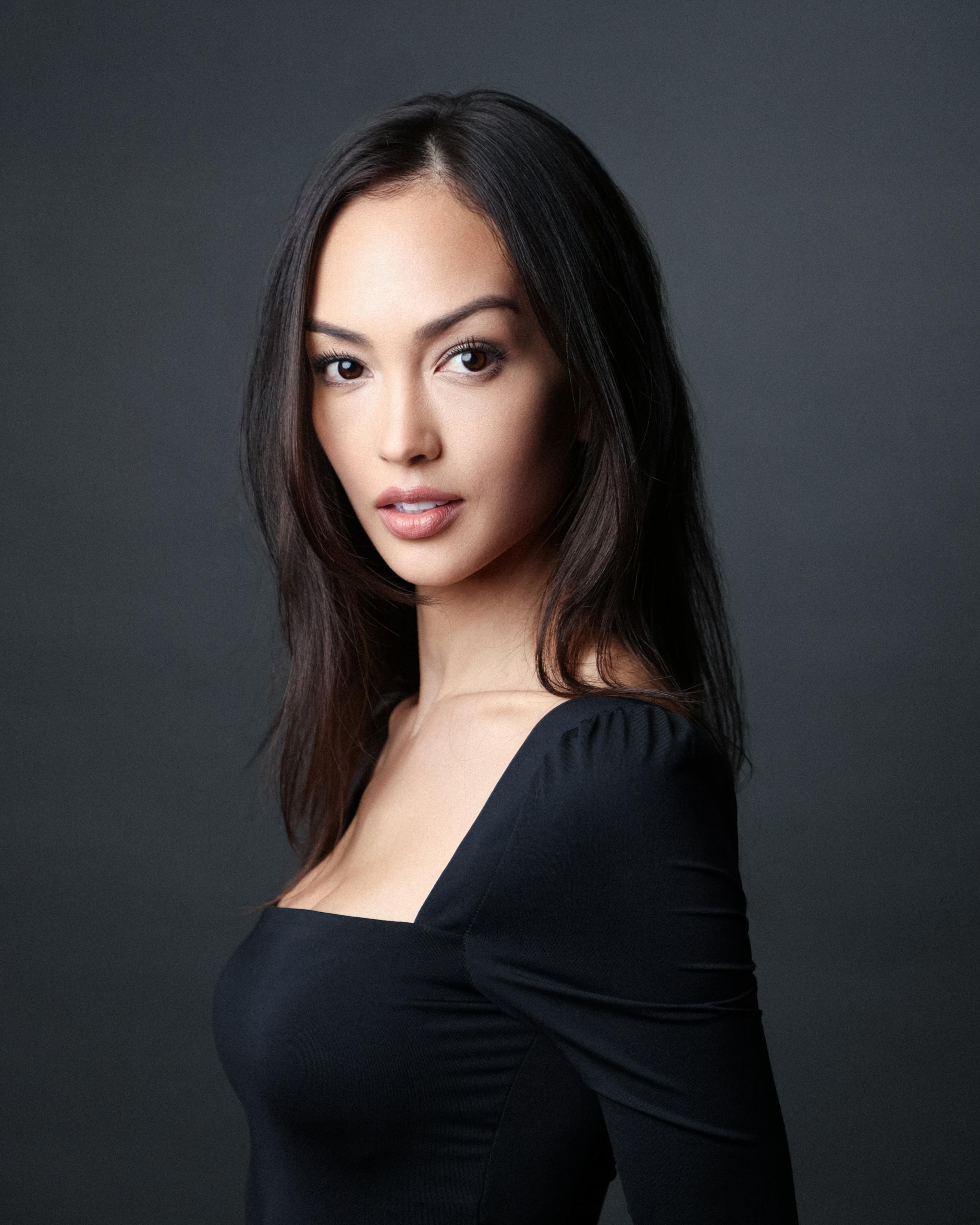Jessica Cambensy image
