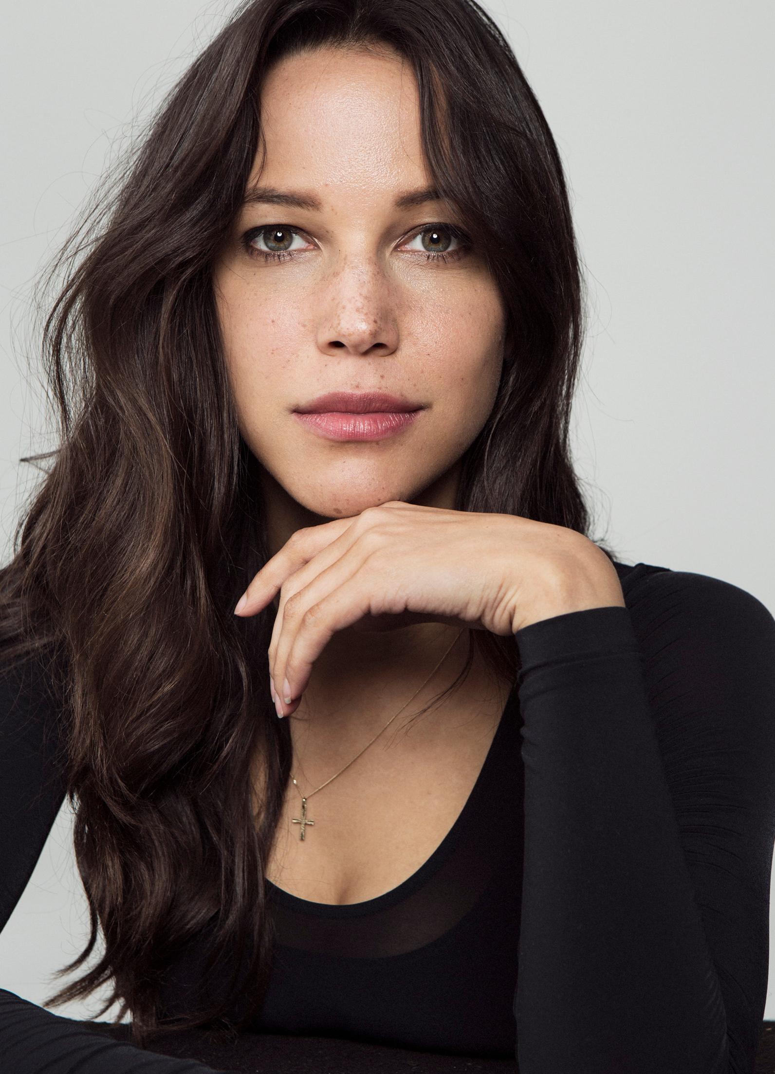 Caroline Ford image