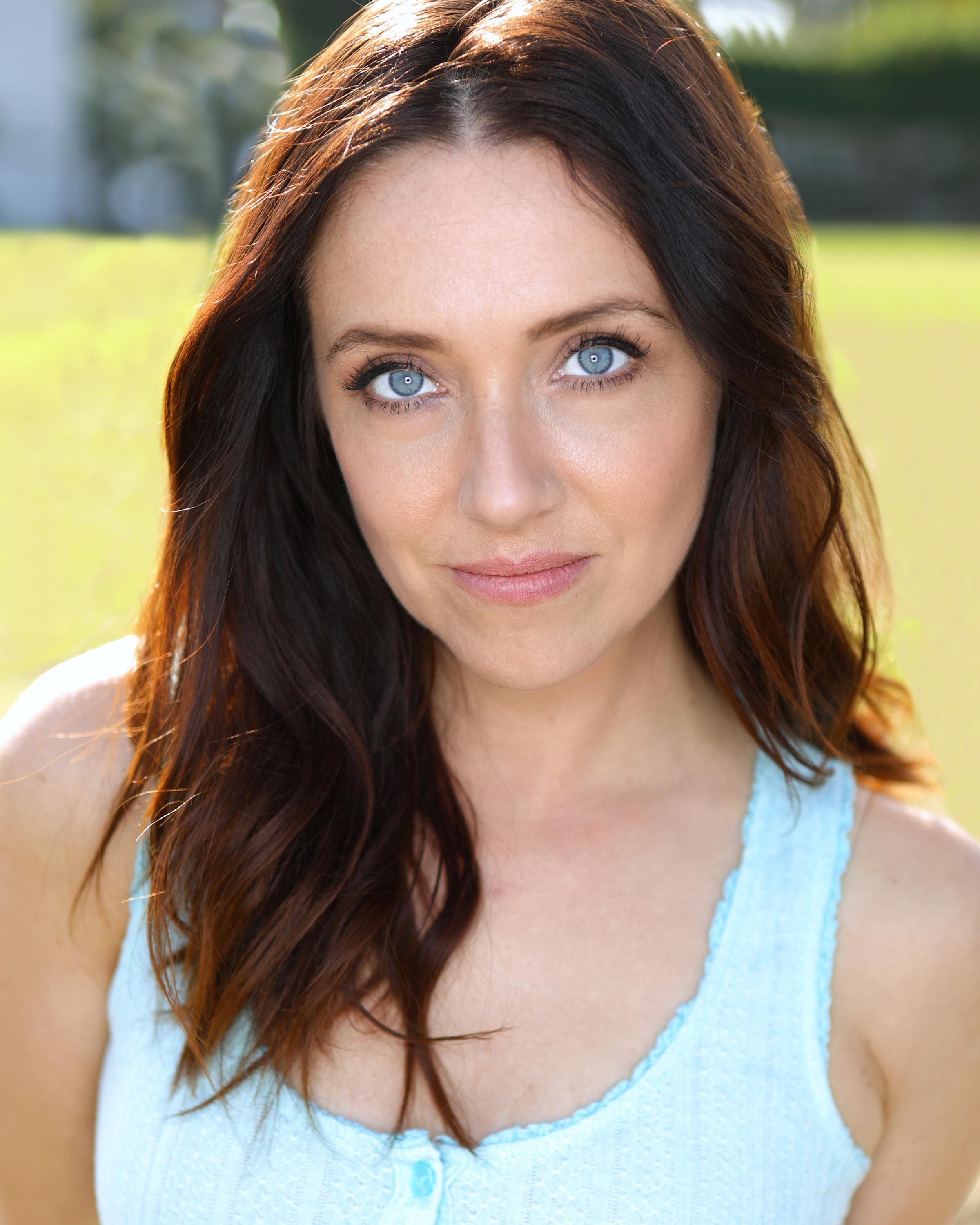 Katie Oliver image