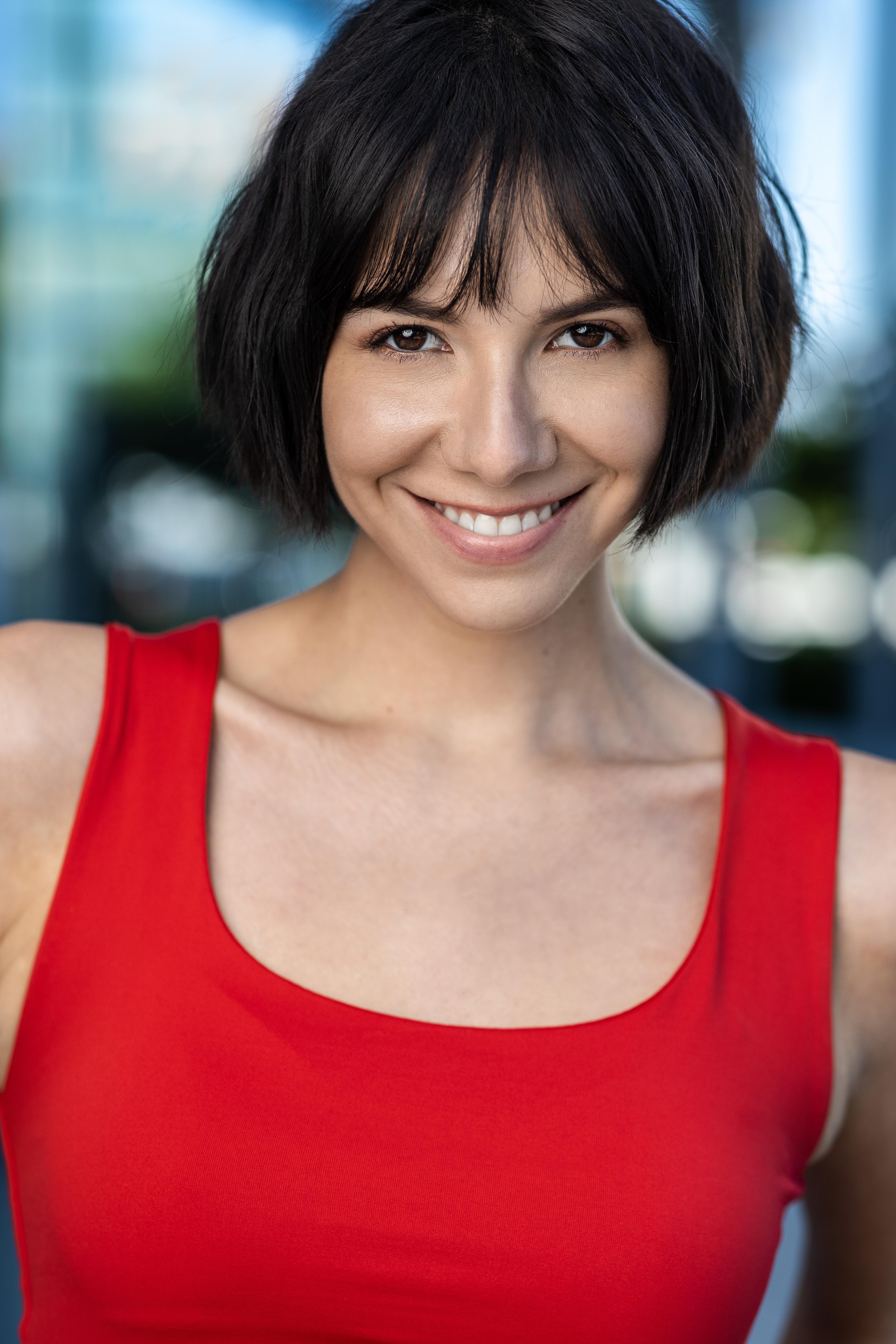 Lauren Molina image