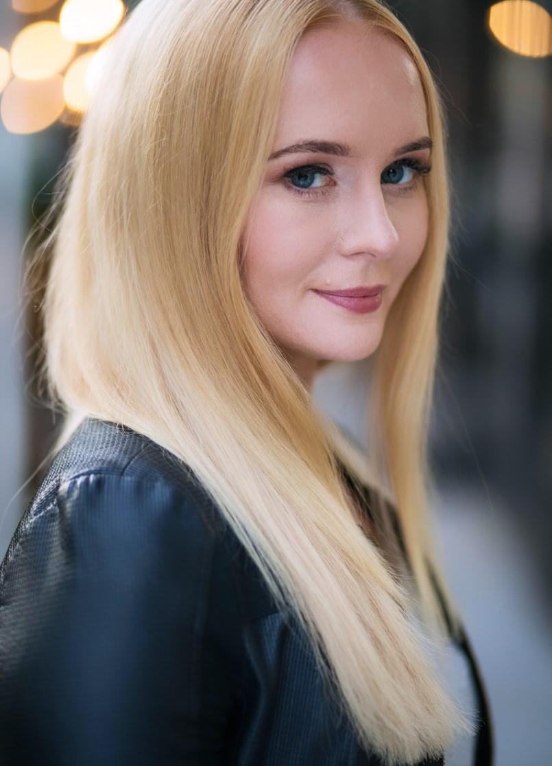 Candy Fox image