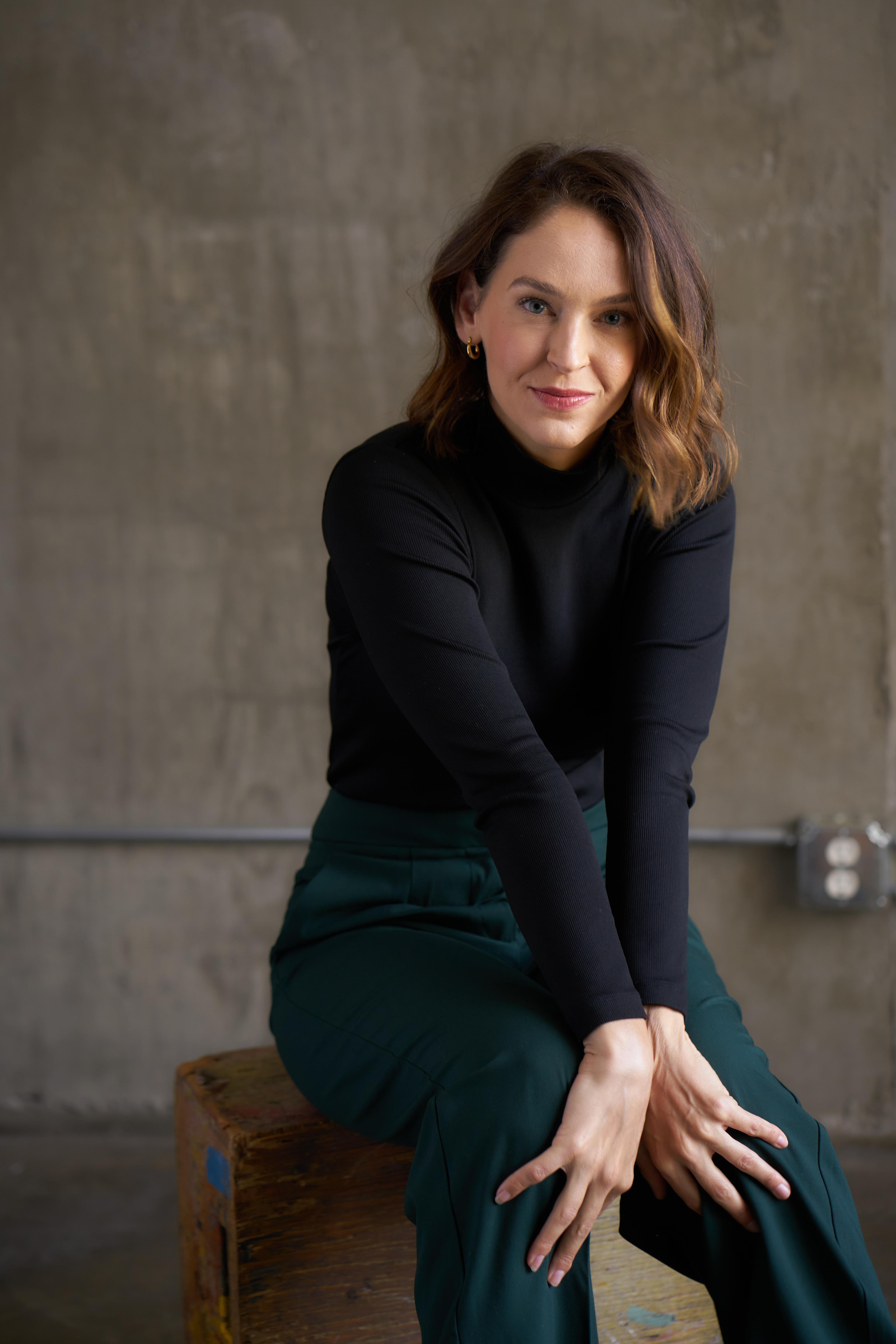 Lizzie Zerebko image