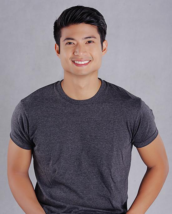 Mikael Daez image