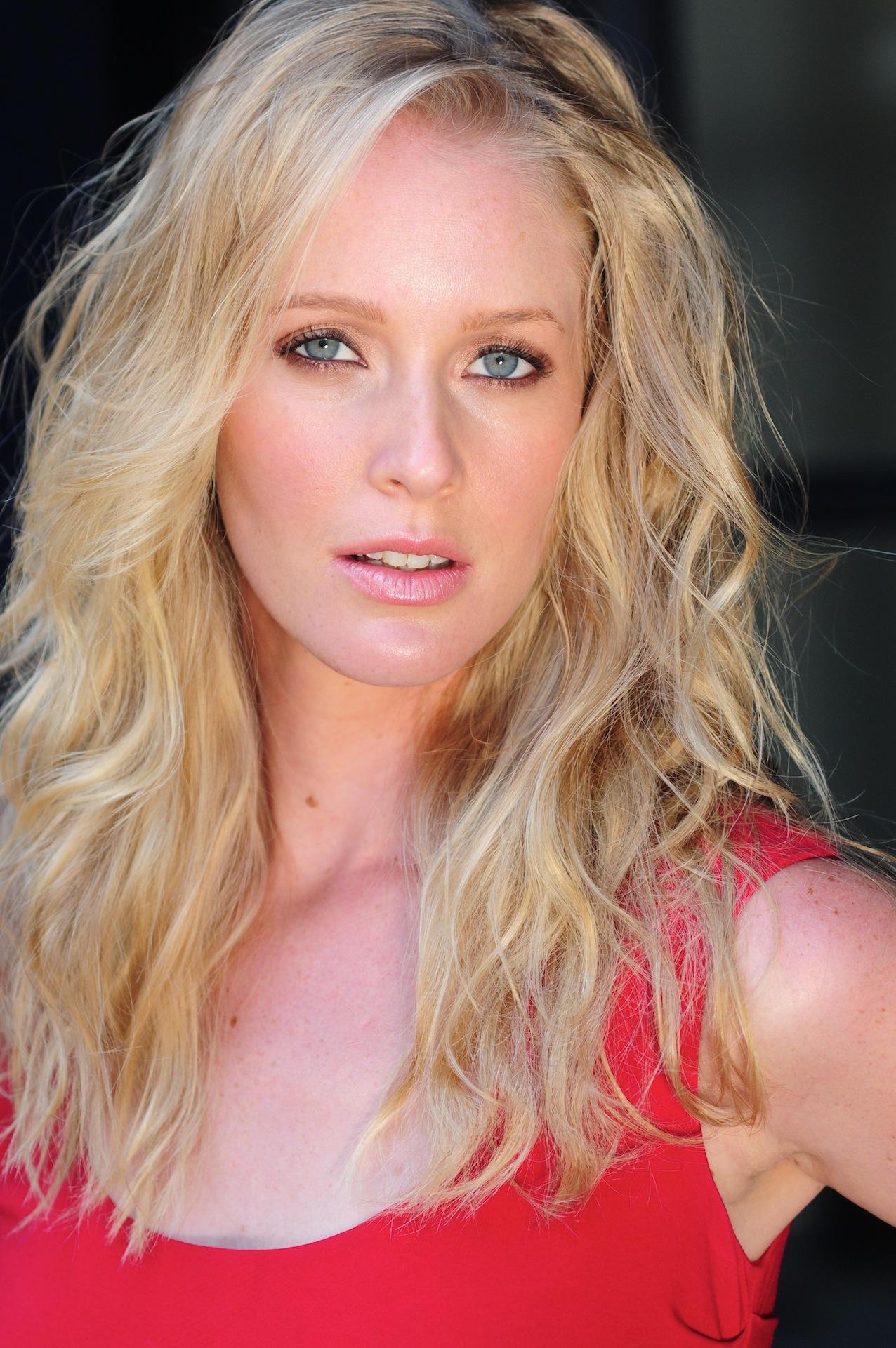 Emily Fonda image