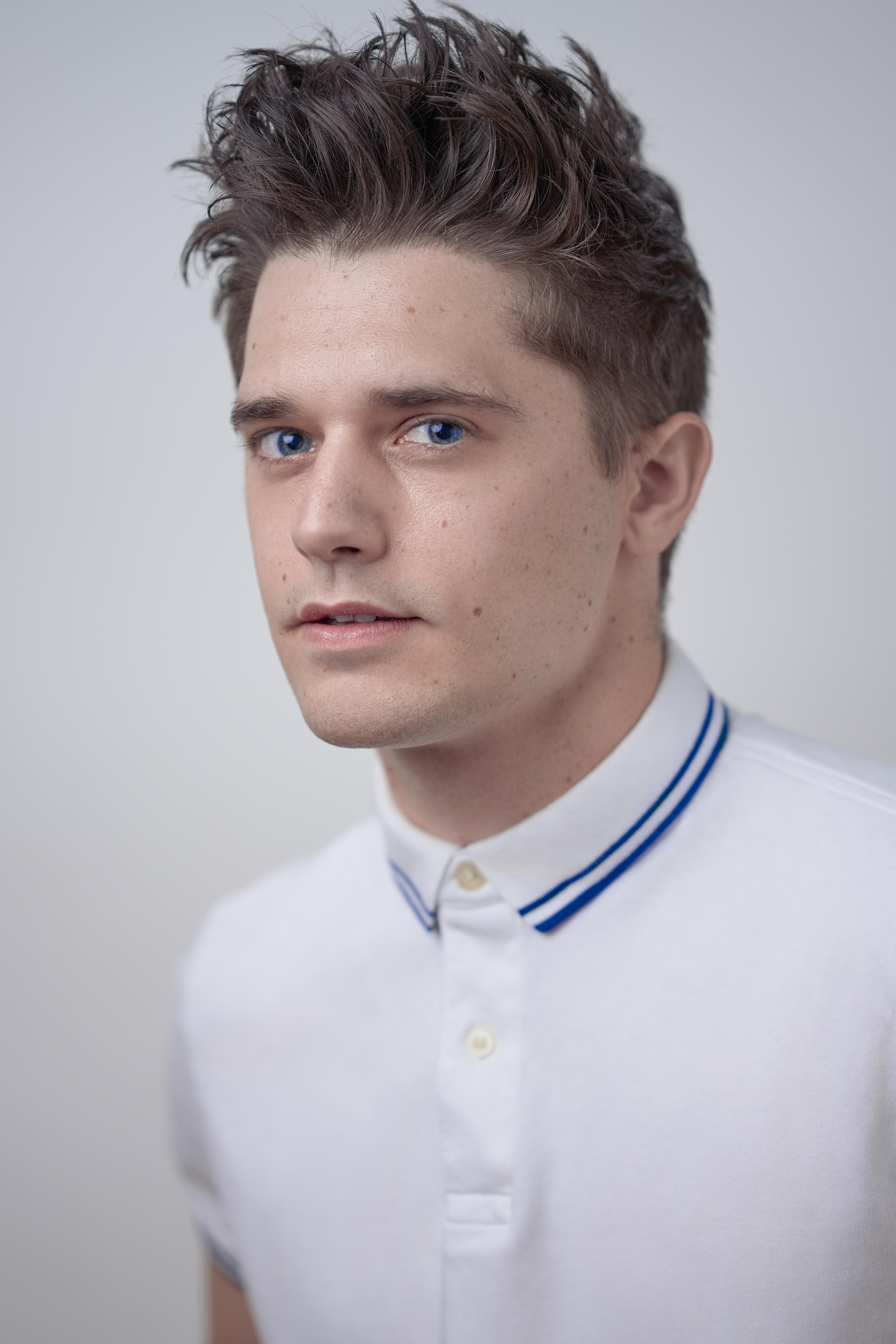 Andy Mientus image