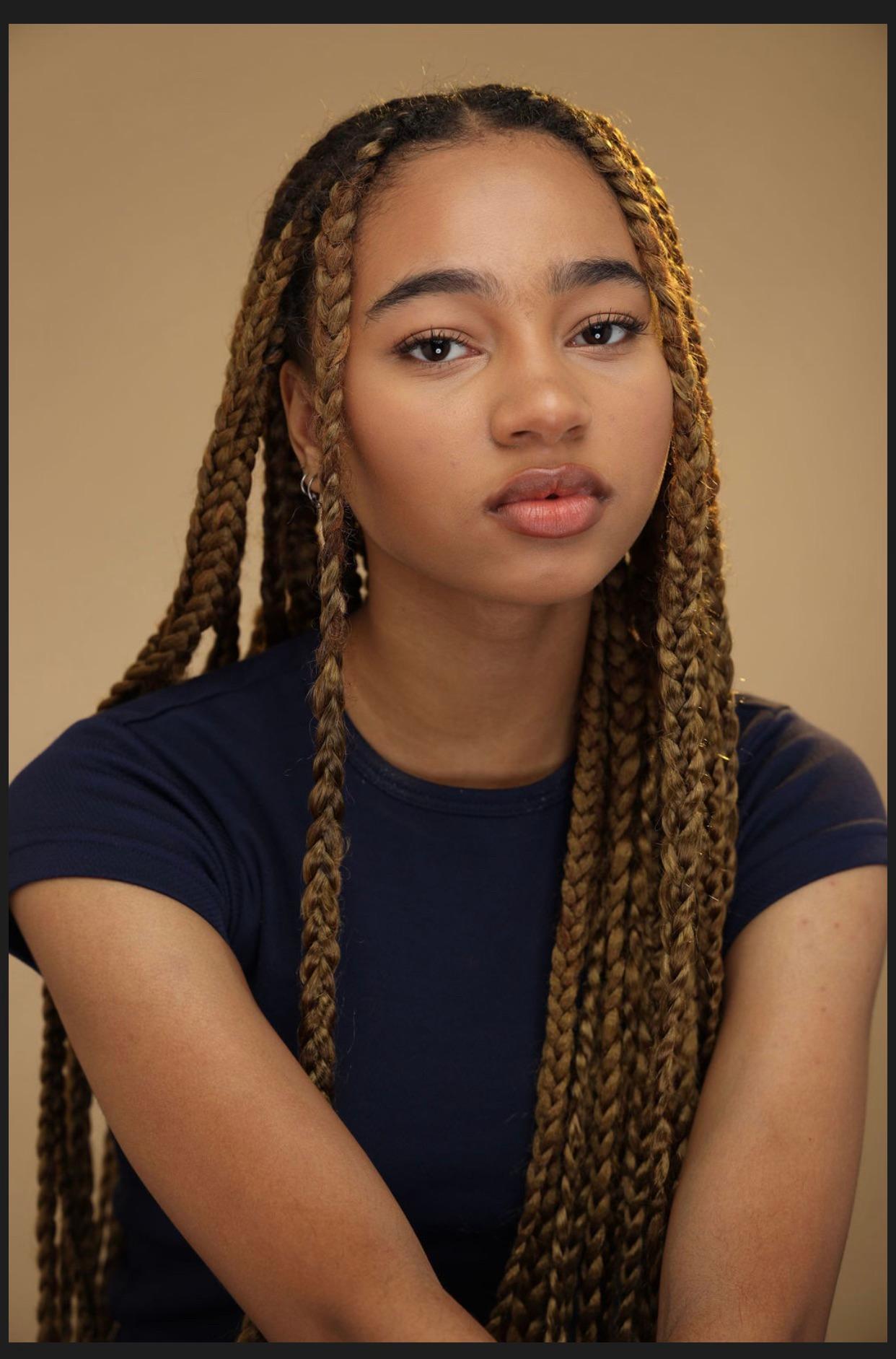 Tayler Buck image