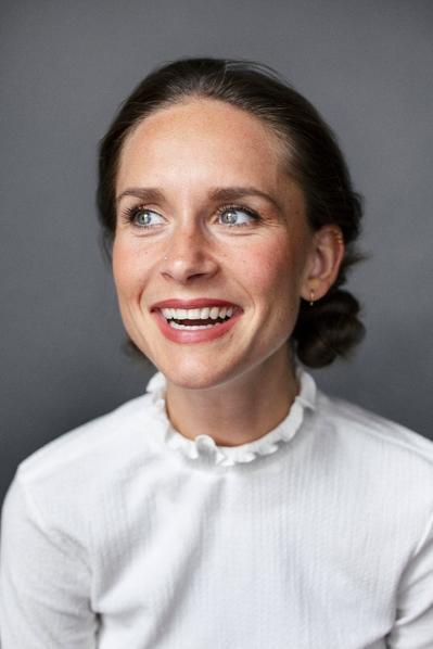 Nina Yndis image