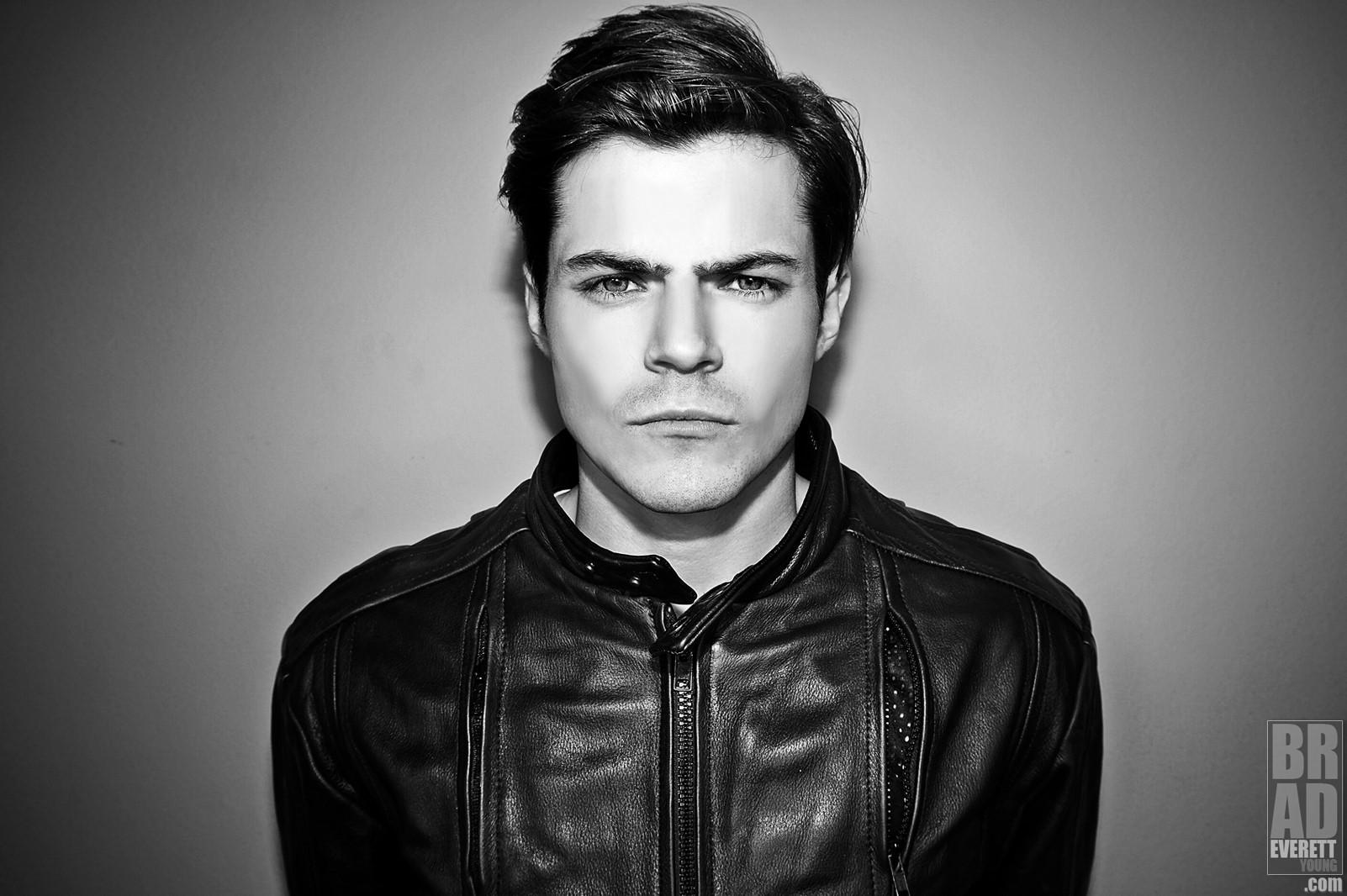 Chris Mason image
