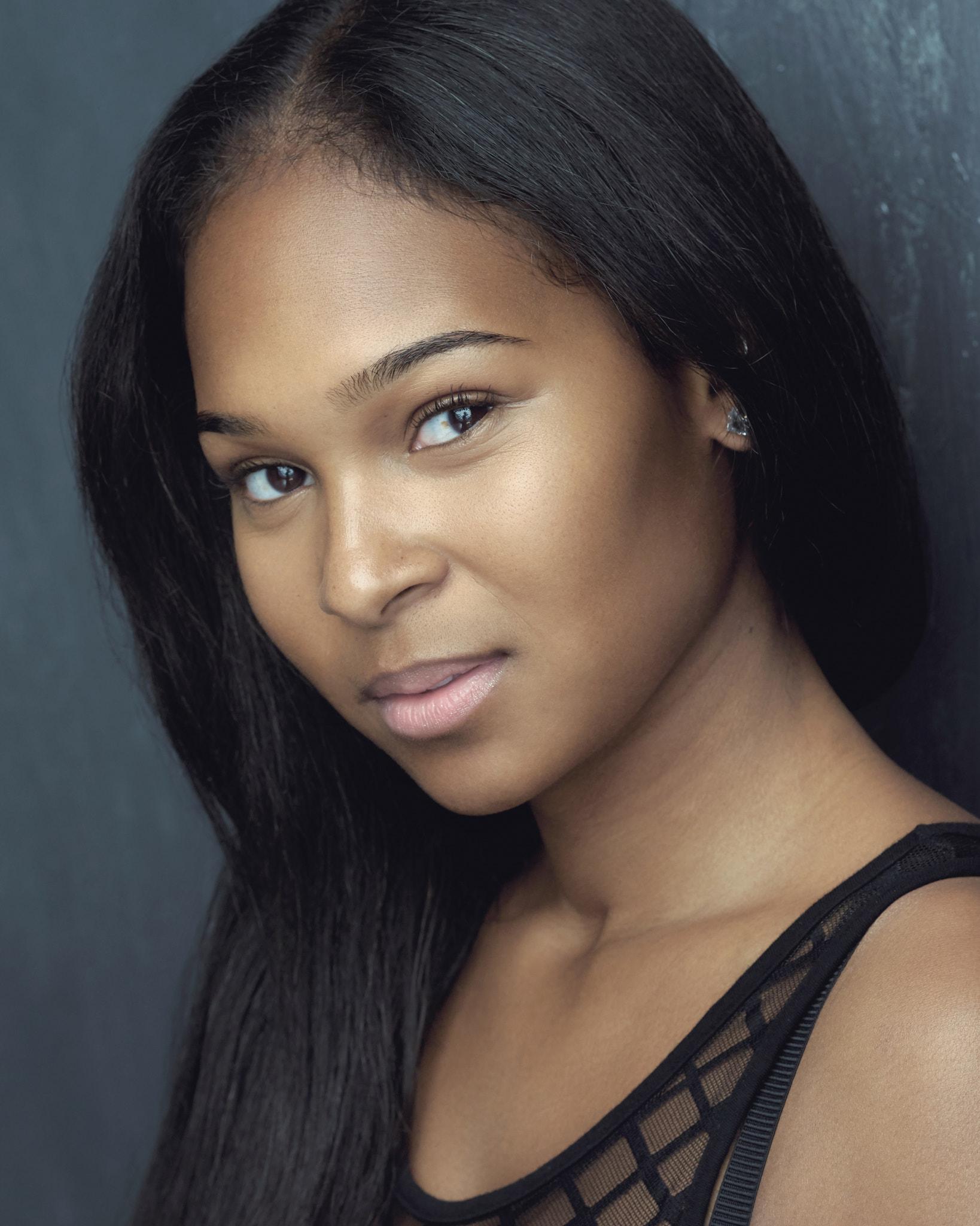 Nadine Mills image
