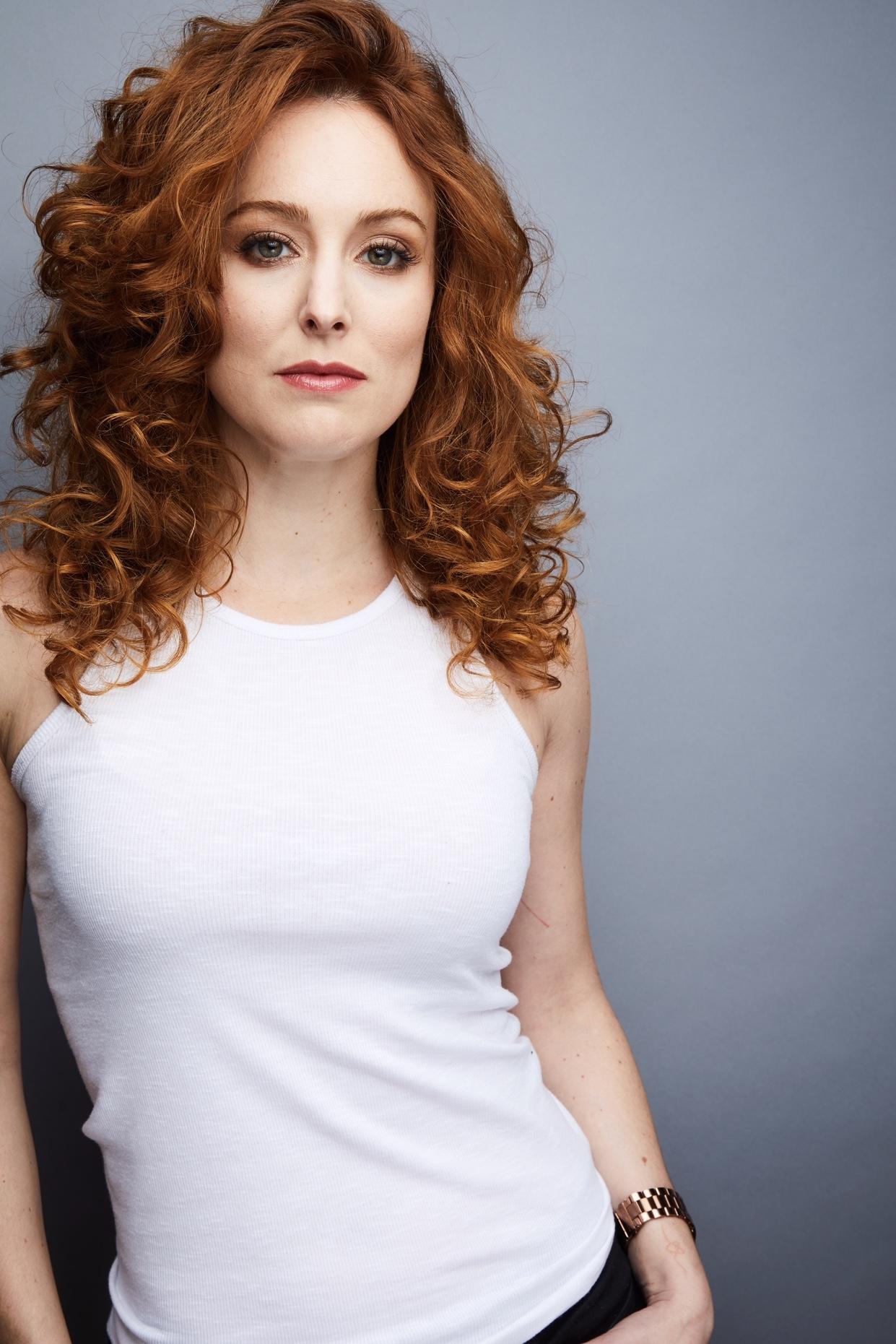 Carrie-Lynn Neales image