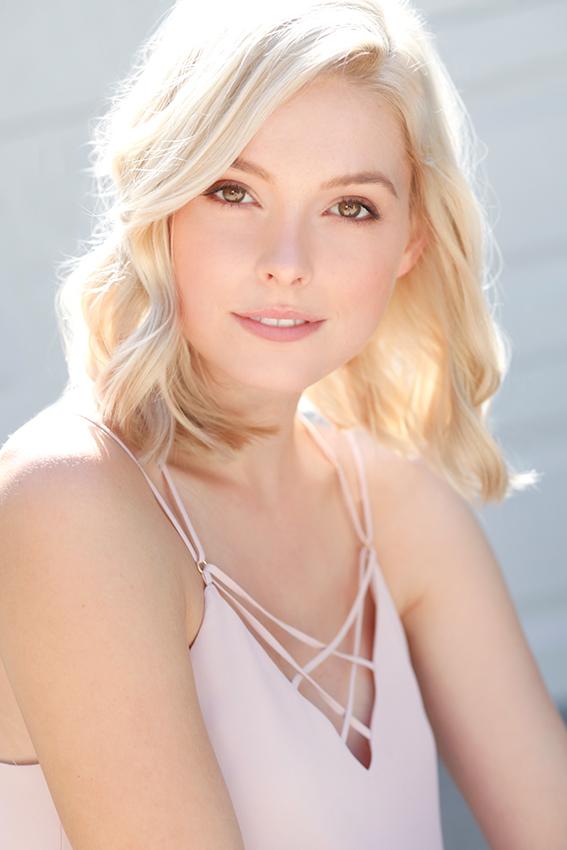 Briana White image