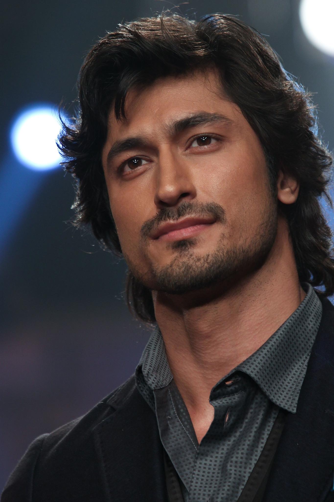 Vidyut Jammwal image