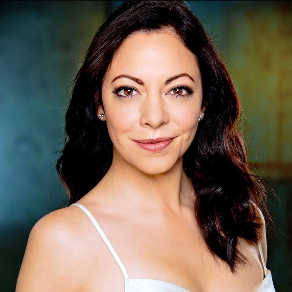 Angela Sauer image