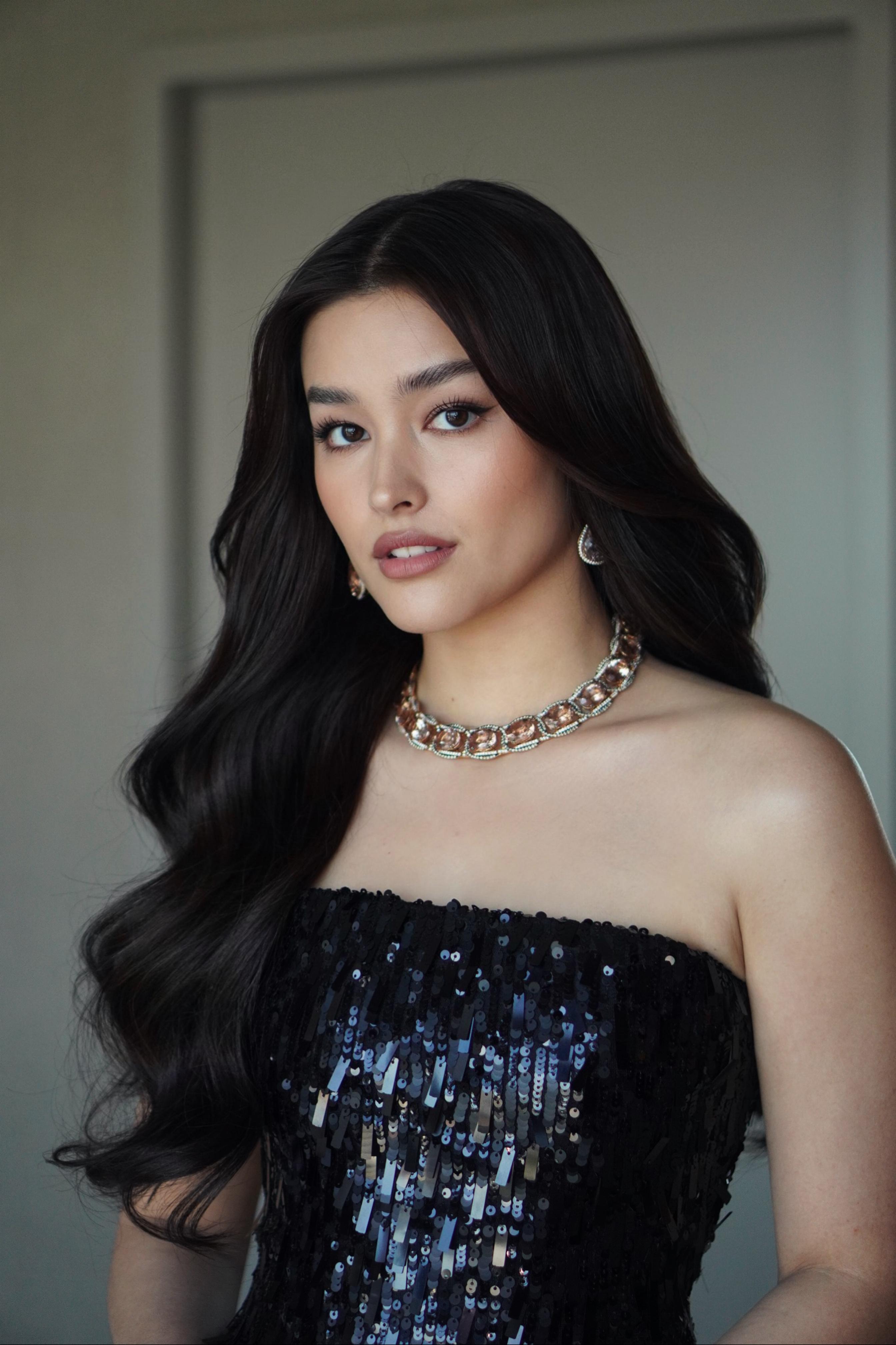 Liza Soberano image
