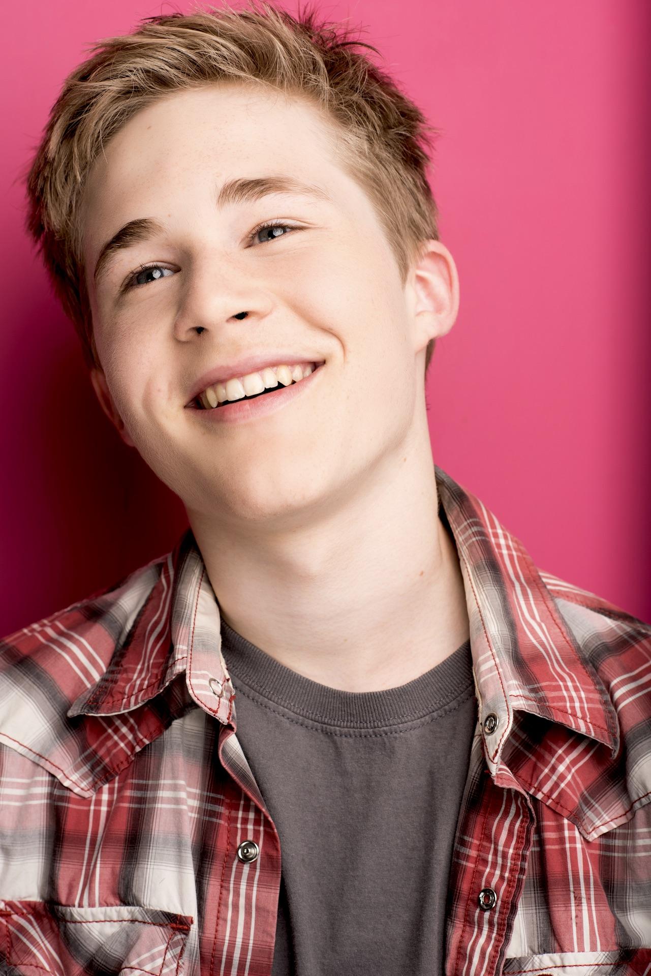Casey Simpson image