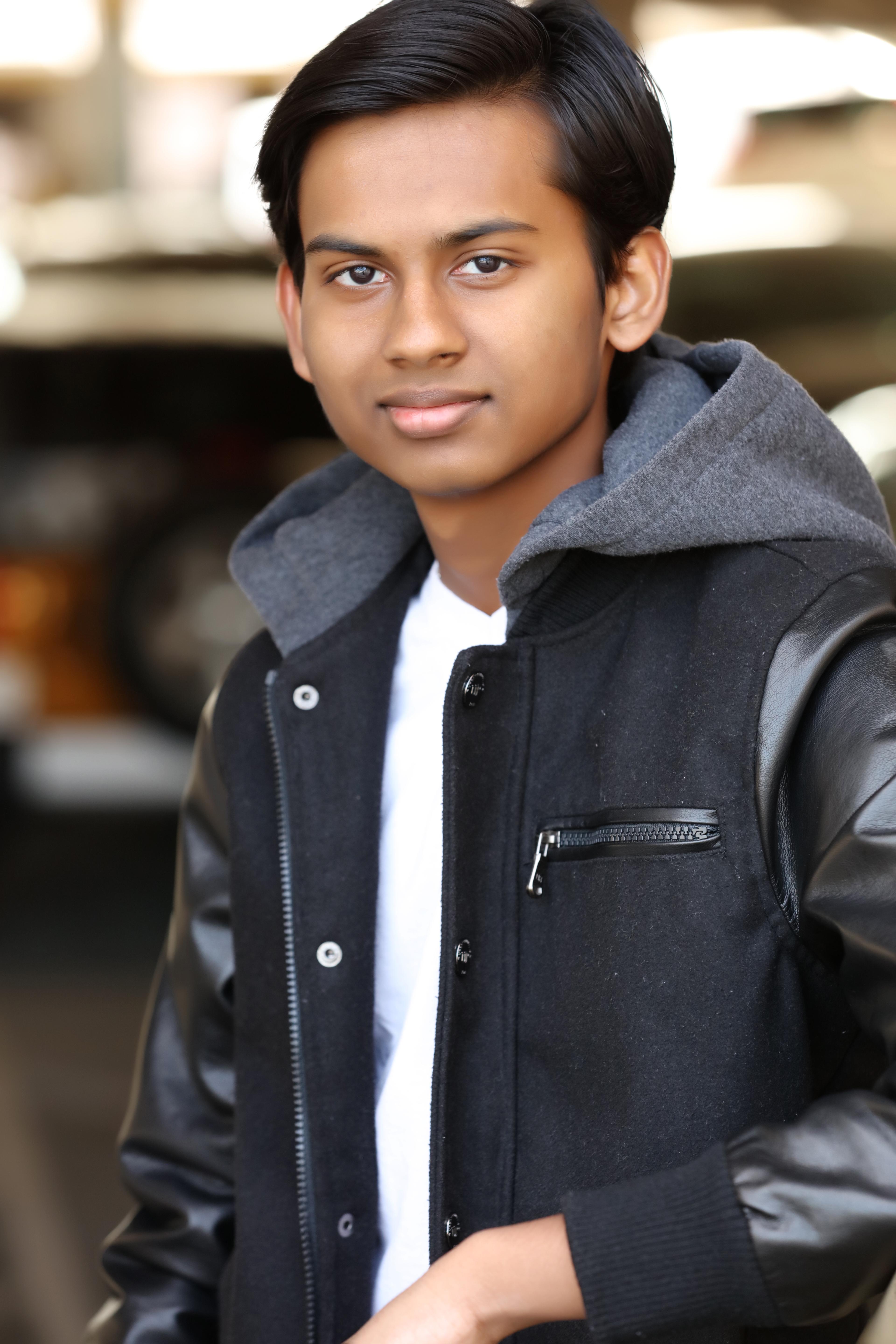 Roni Akurati image