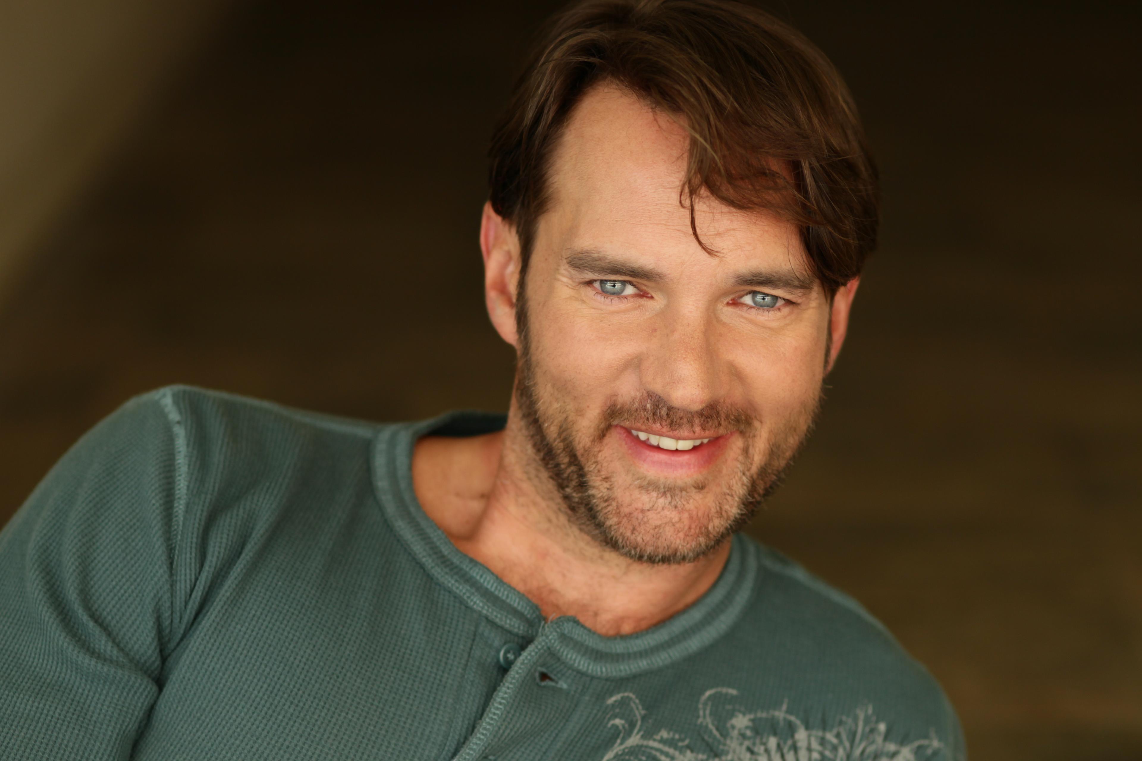 Alex Bell image