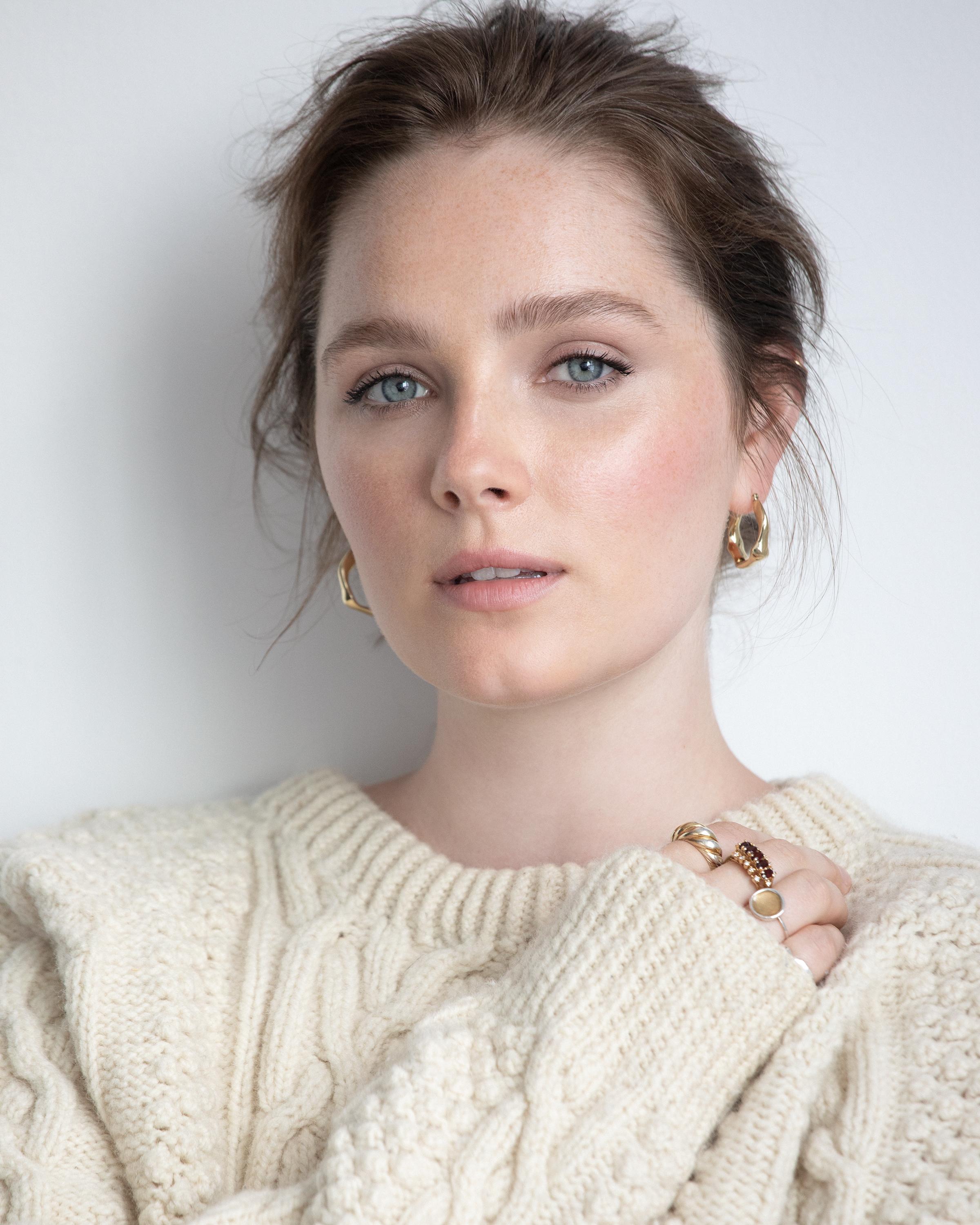Amy Forsyth image