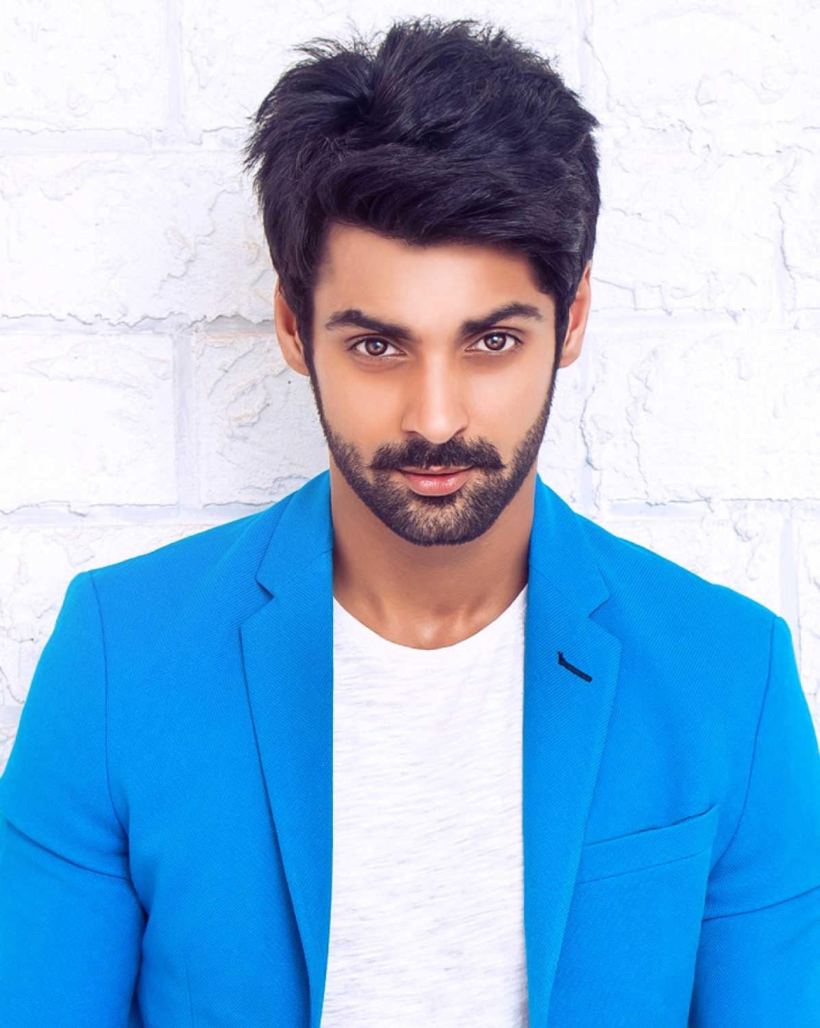 Karan Wahi image