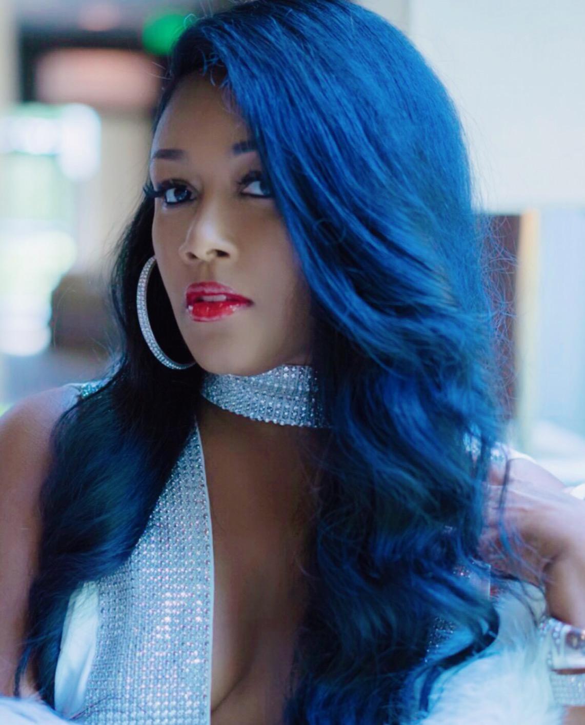 Alyze Elyse image