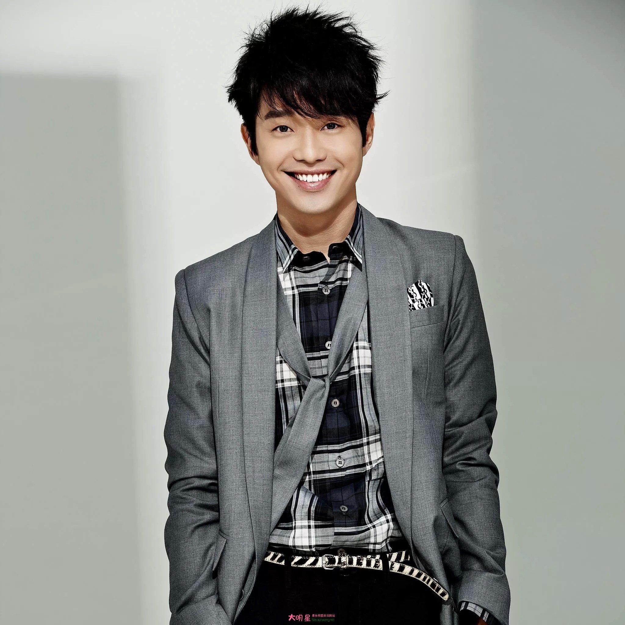 Nicholas Teo image