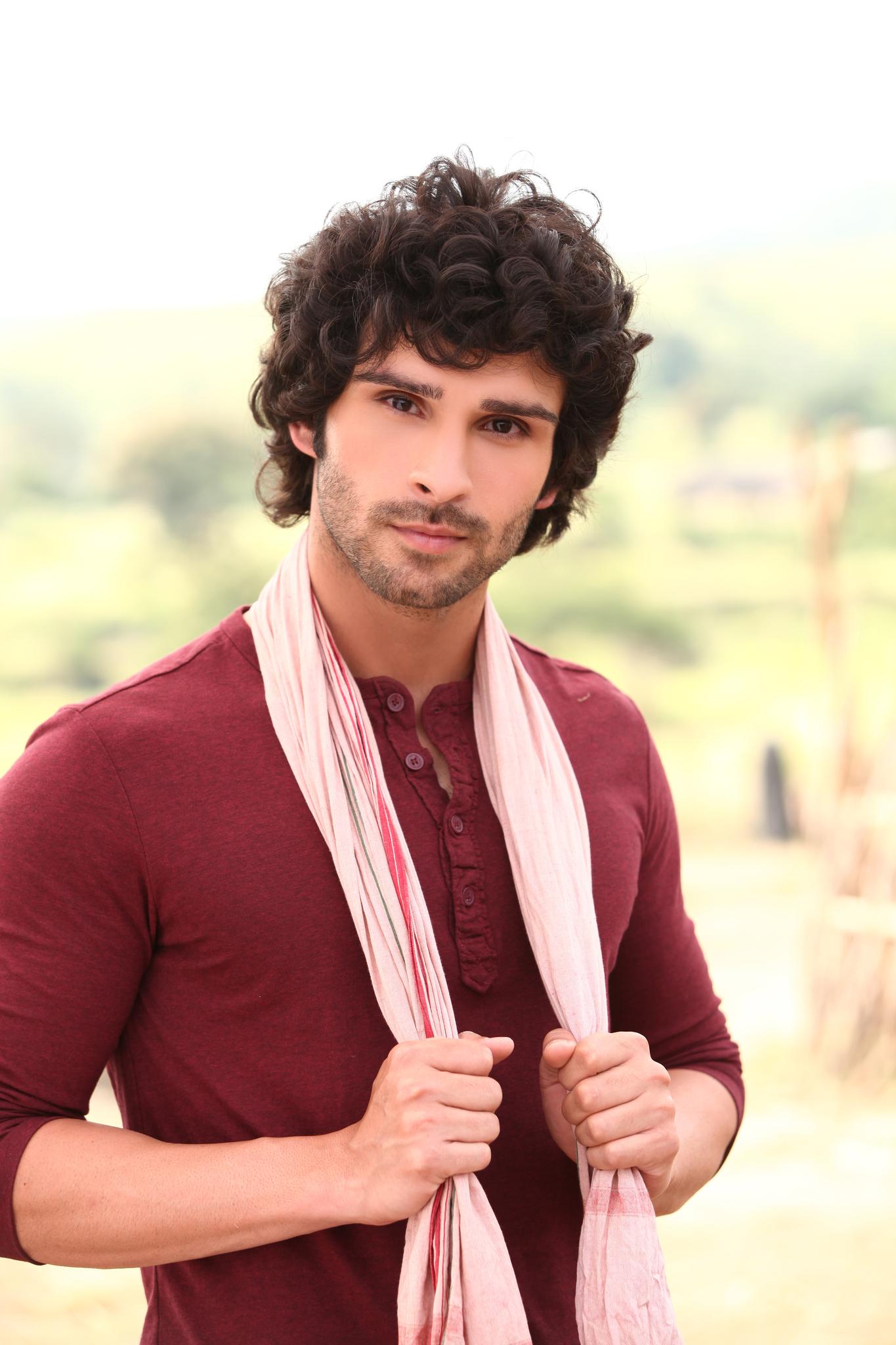 Girish Taurani image