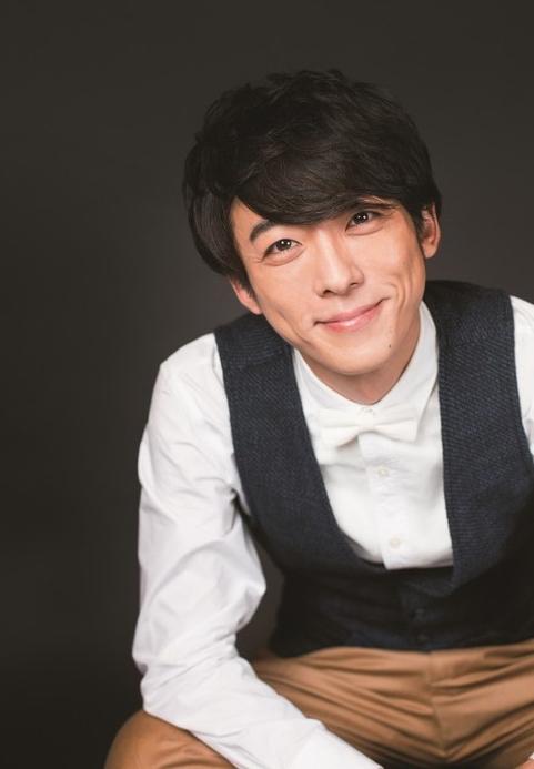 Issey Takahashi image