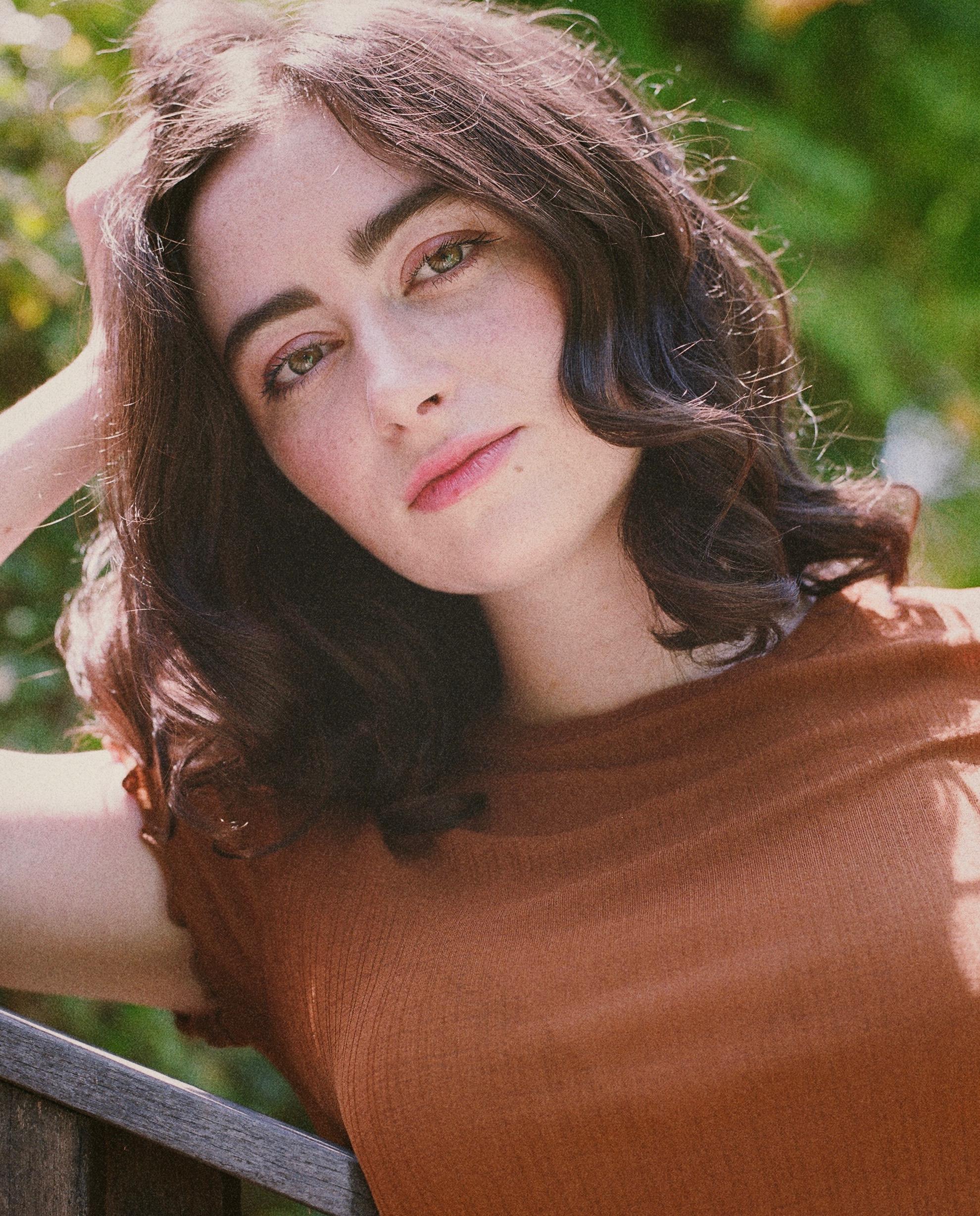 Abby Quinn image
