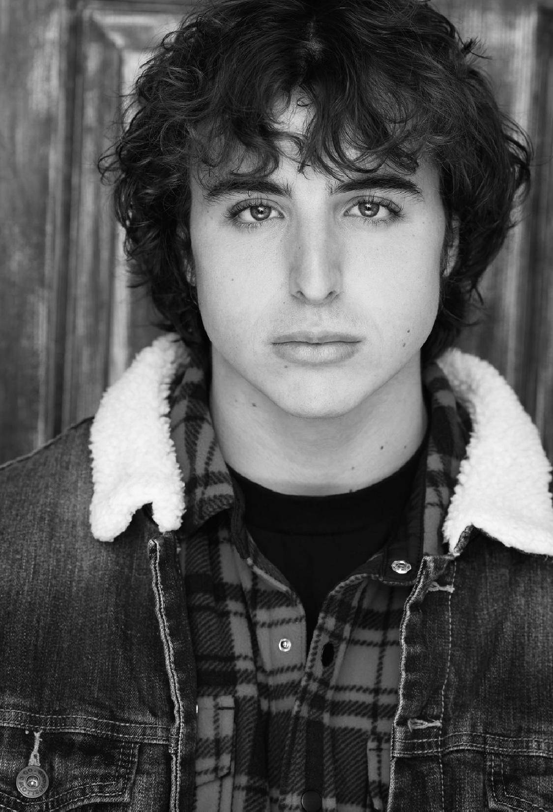 Noah Kaye Bentley image
