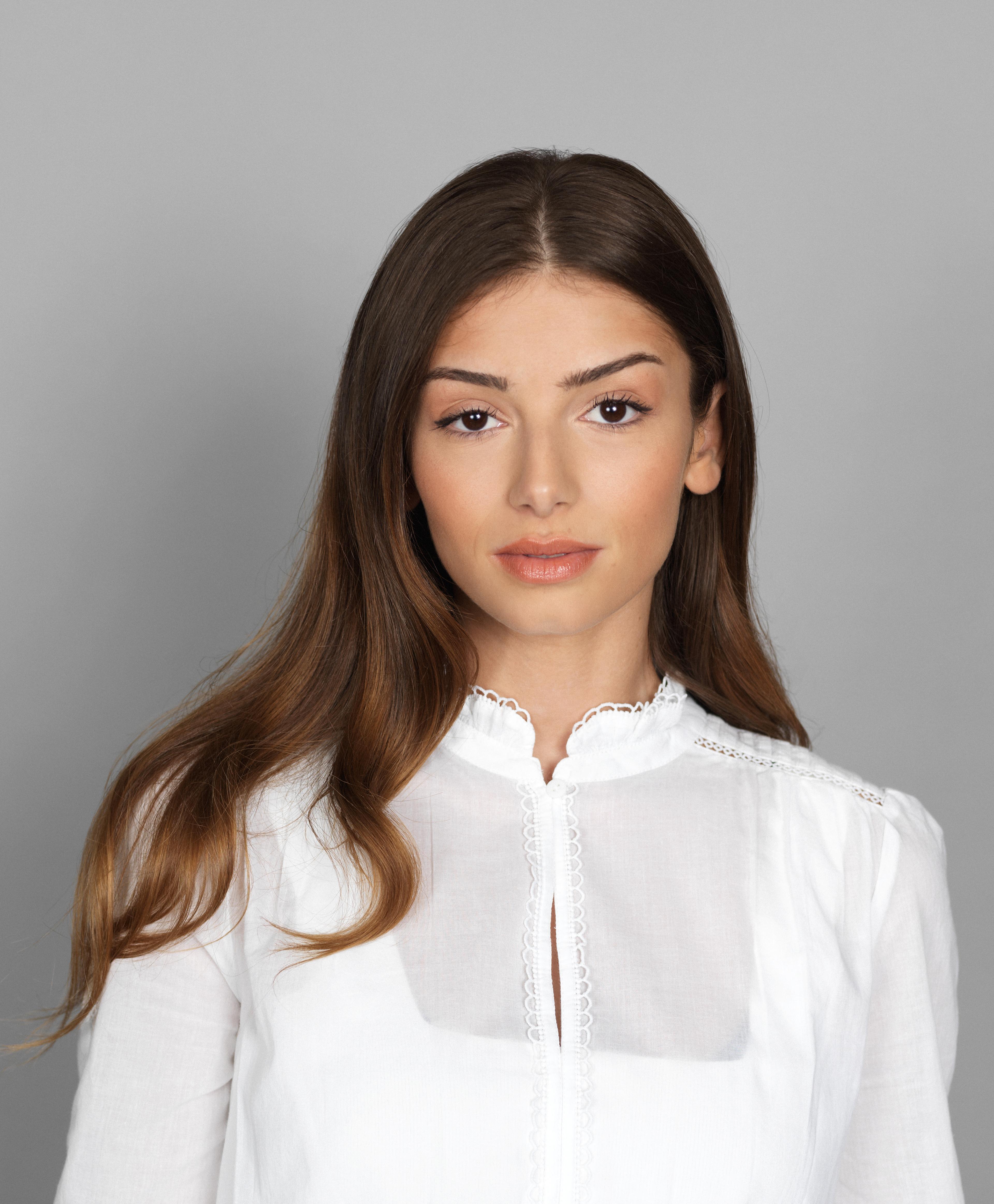 Mimi Keene image