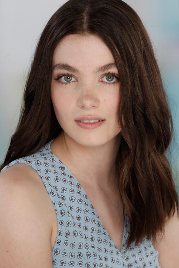 Elizabeth Hunter image