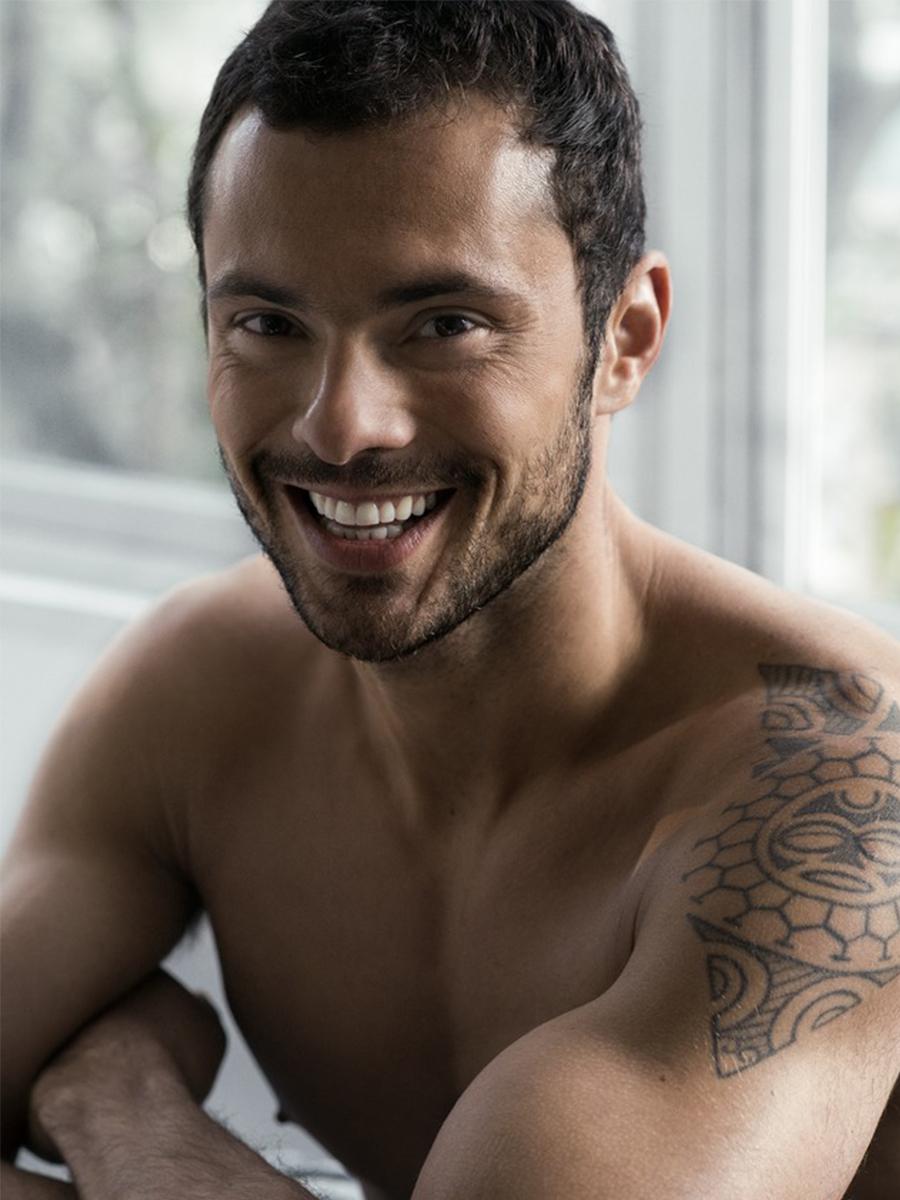 Adriano Toloza image