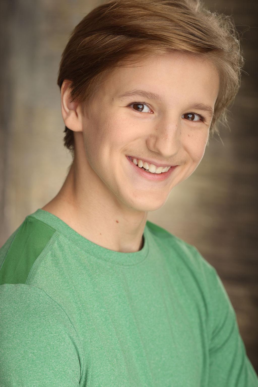 Bradley Bundlie image