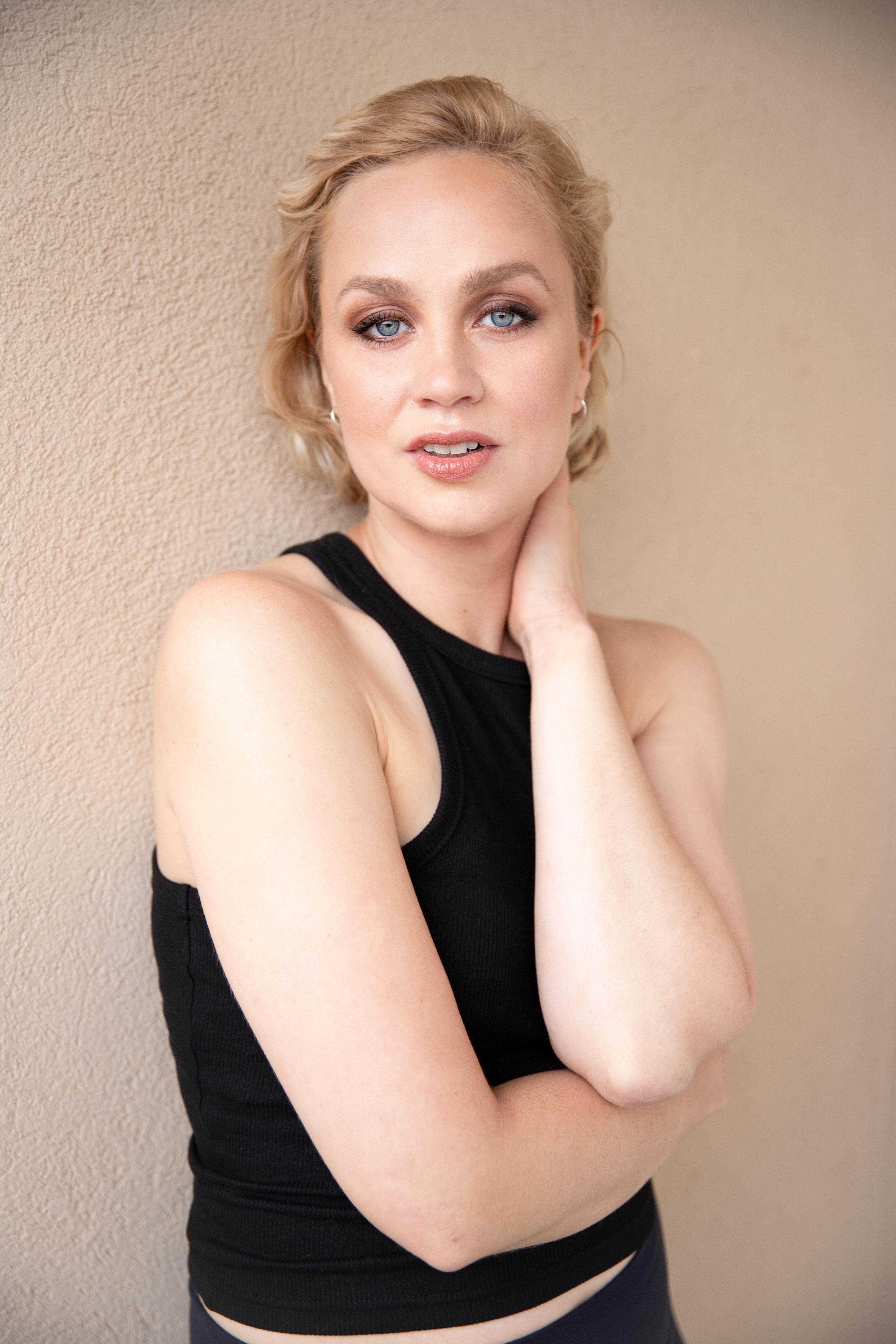 Saara Elina image