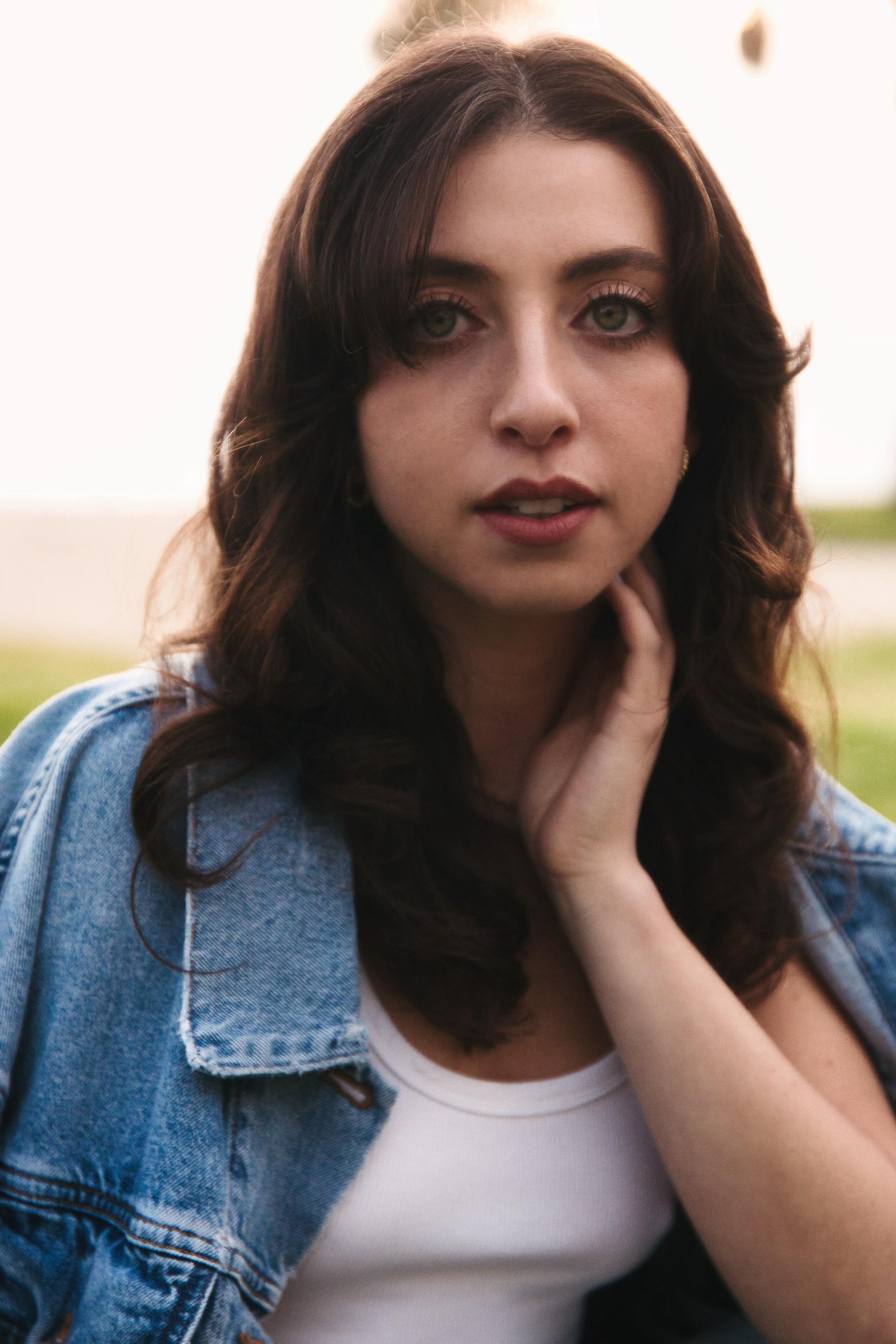 Julia Tolchin image