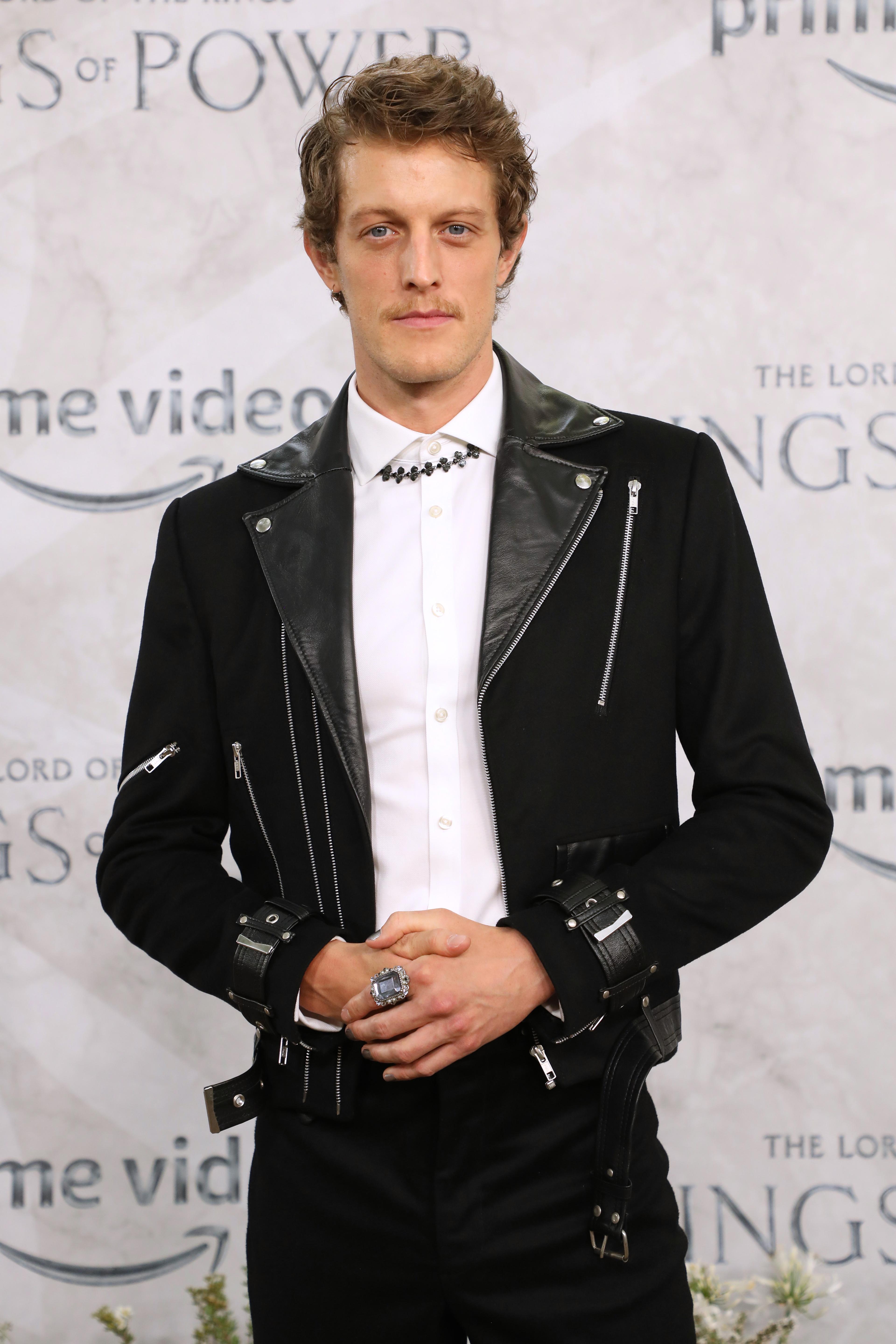 Robert Strange image