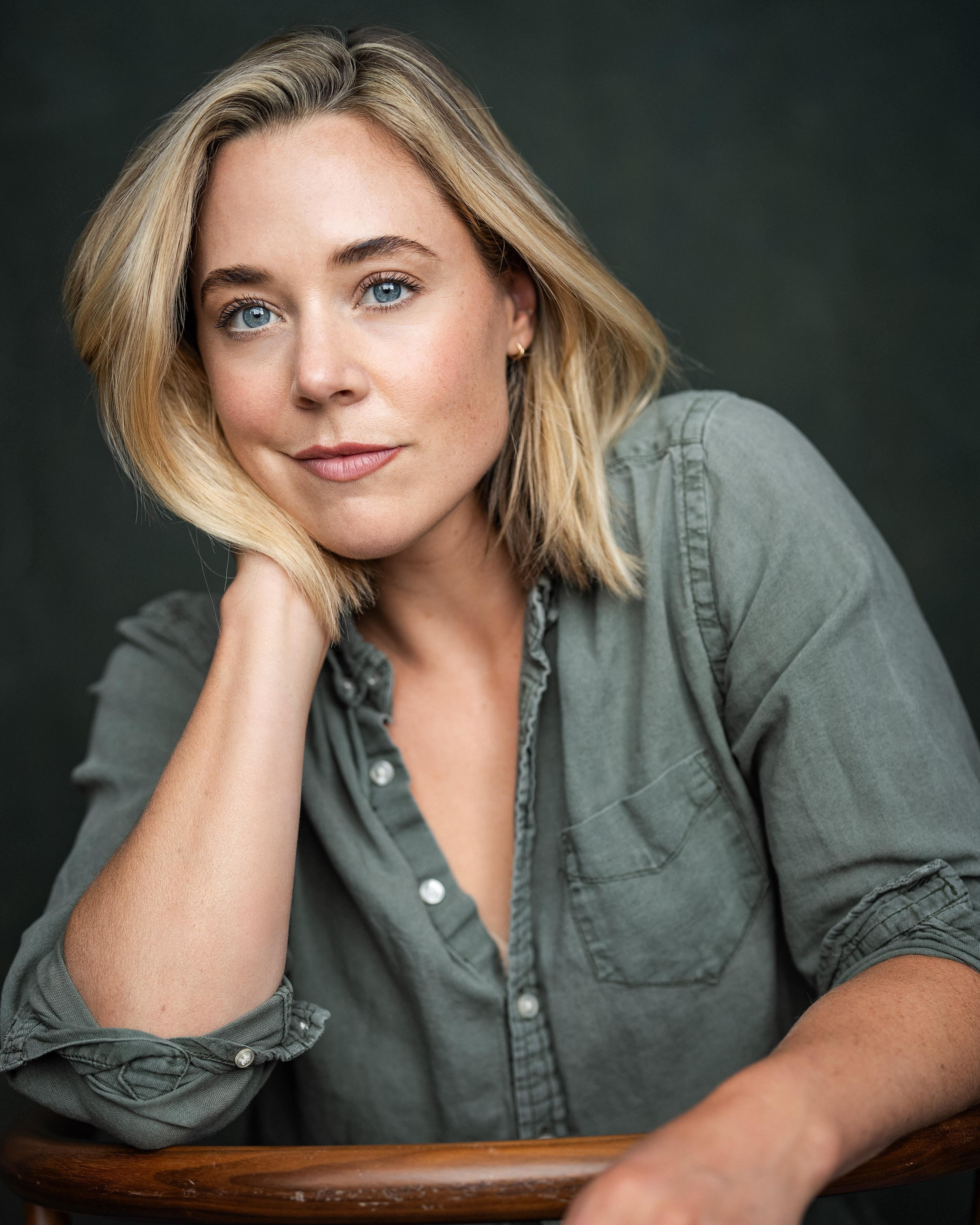 Erika Henningsen image