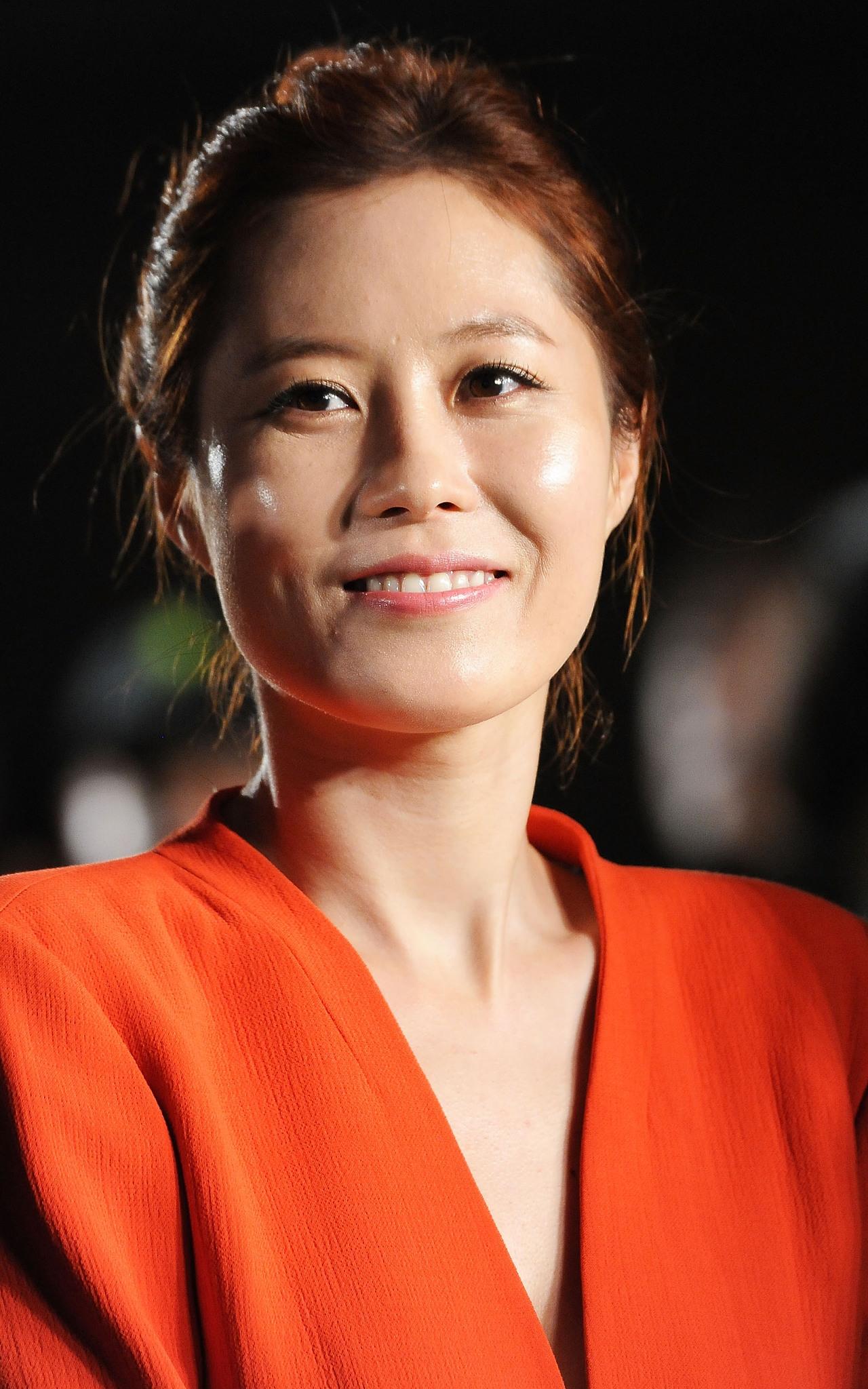 Moon So-ri image