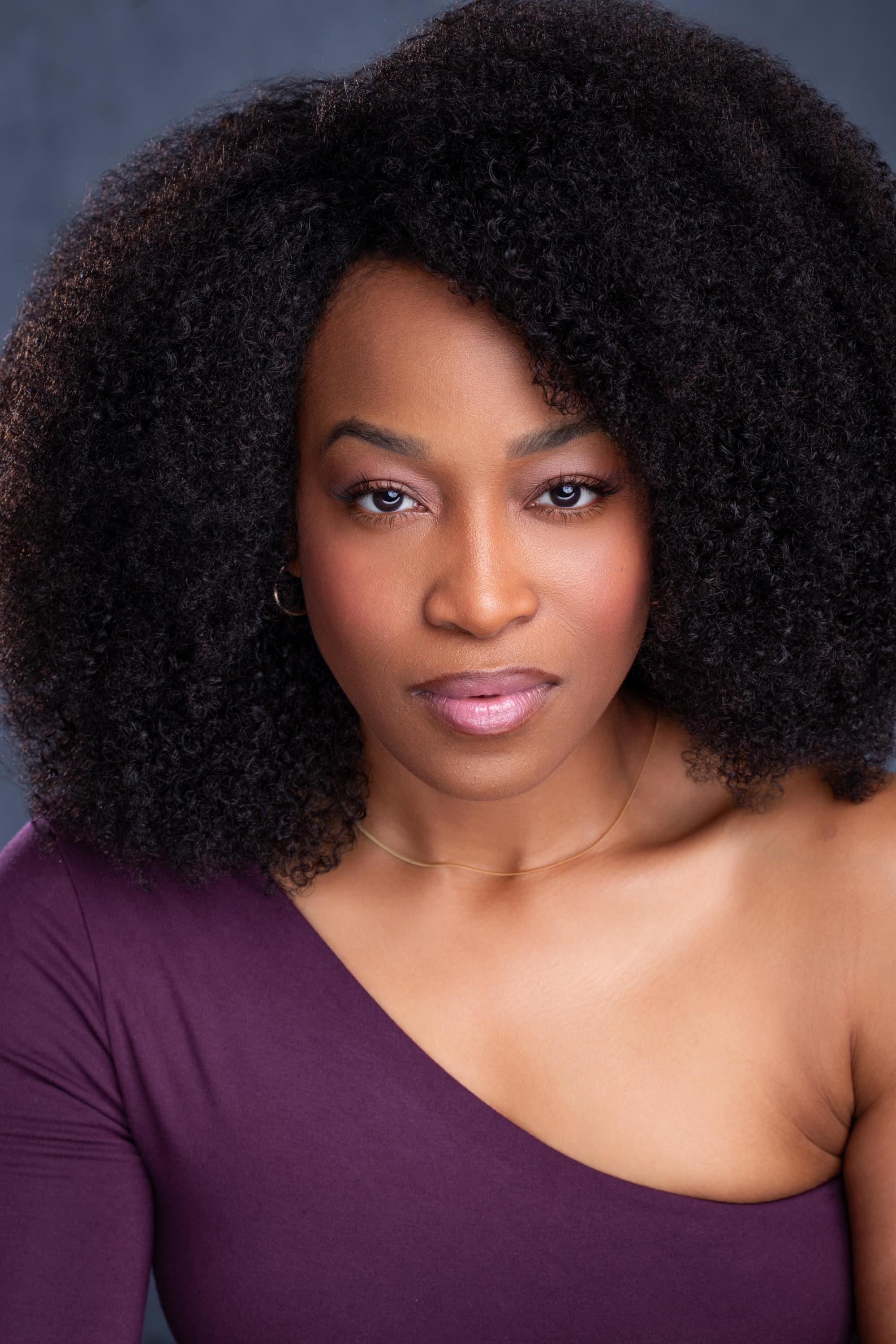 Nia Miranda image