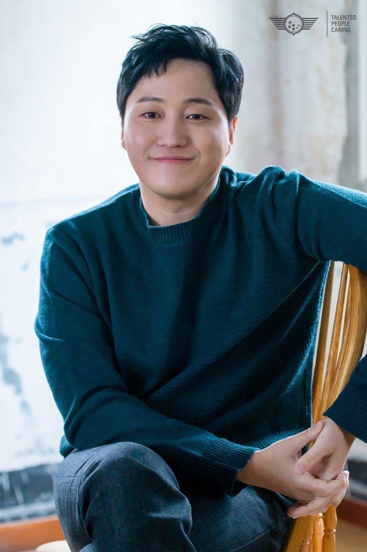 Kim Dae-myung image