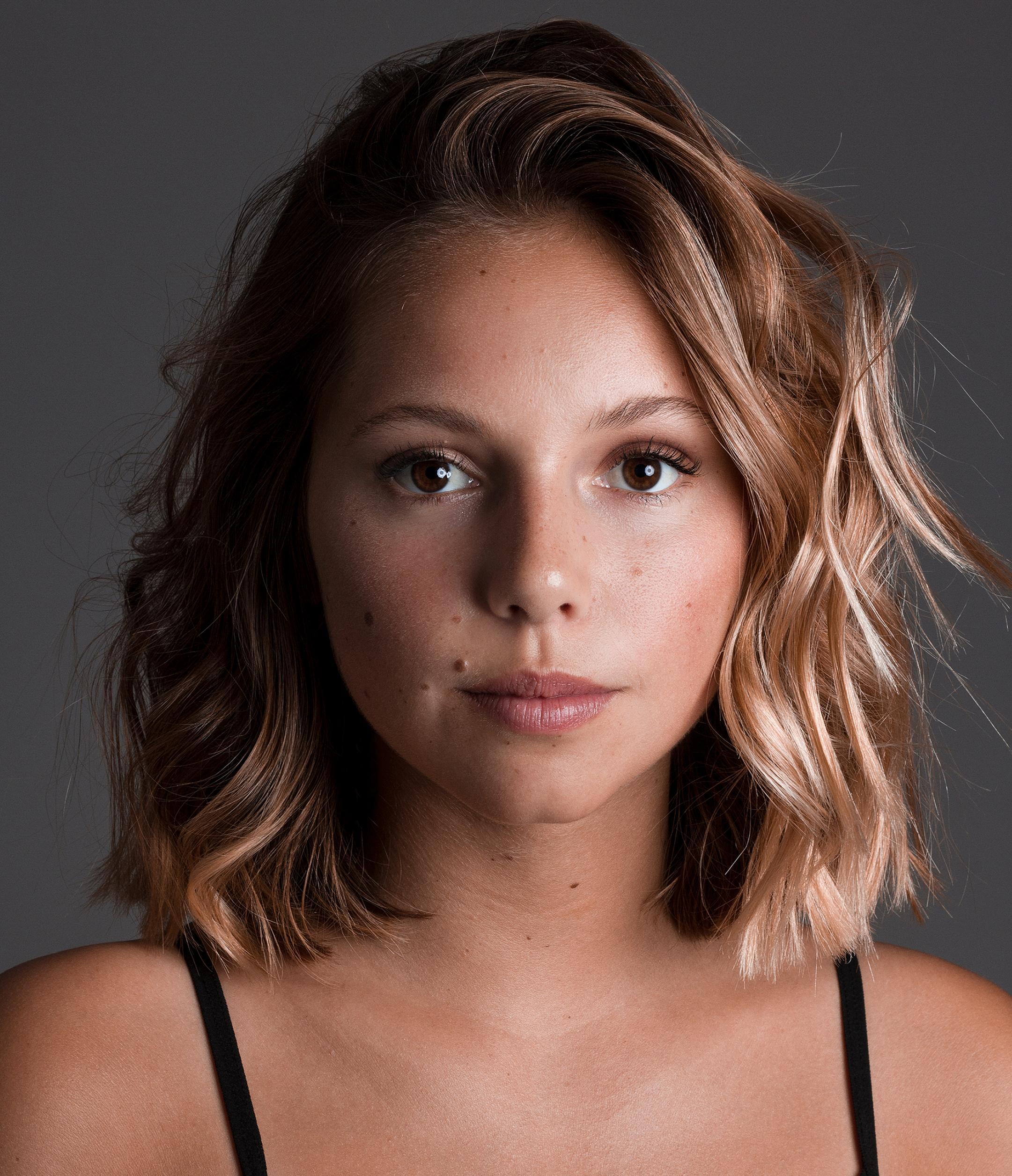Laura Dutra image