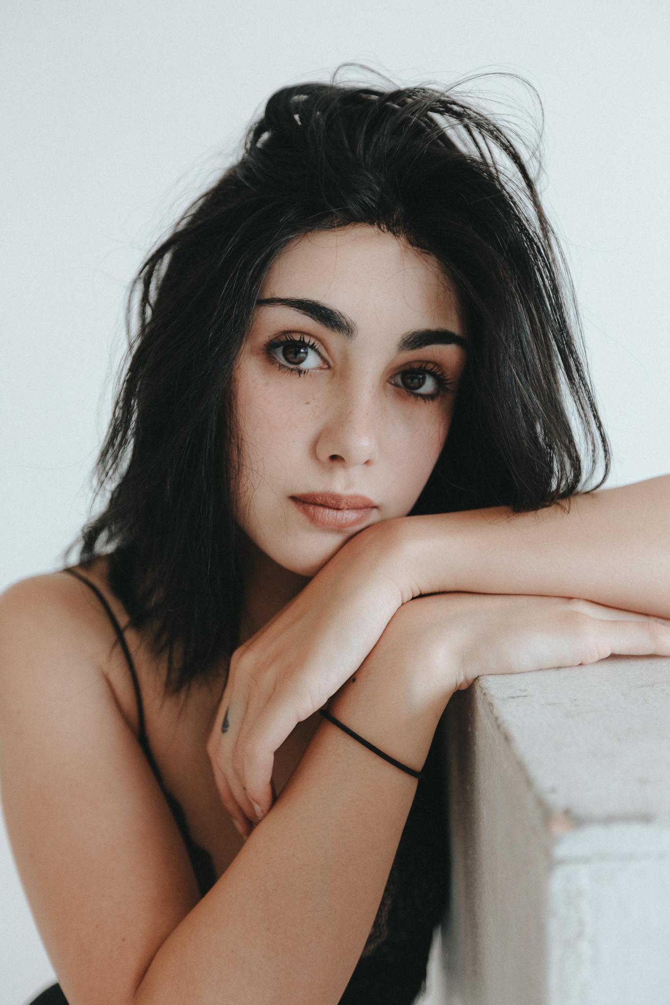 Alexa Mansour image