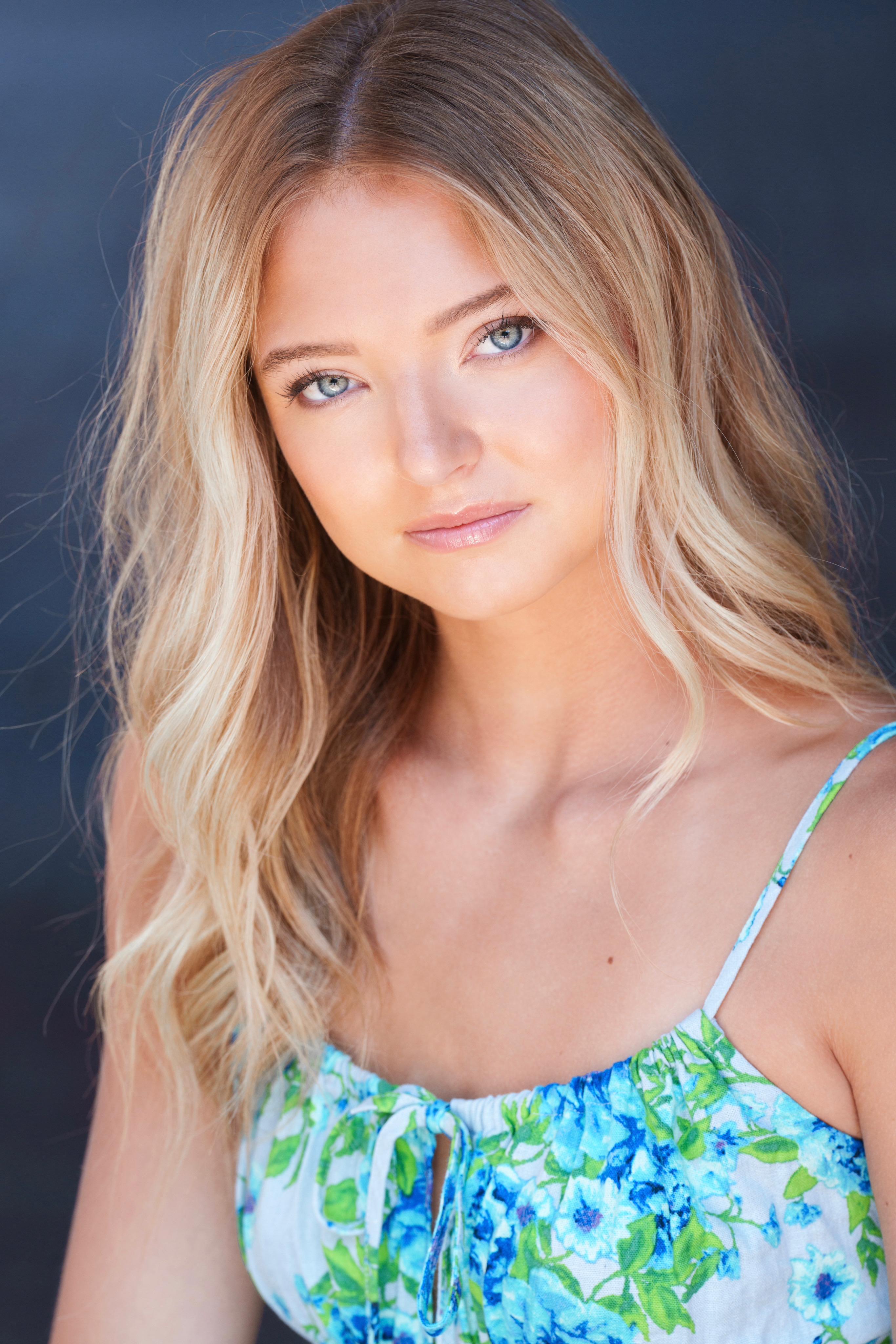 Shae Smolik image
