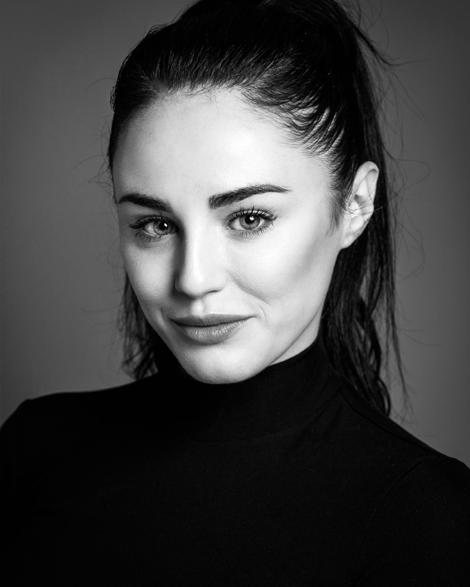 Danielle Ronald image