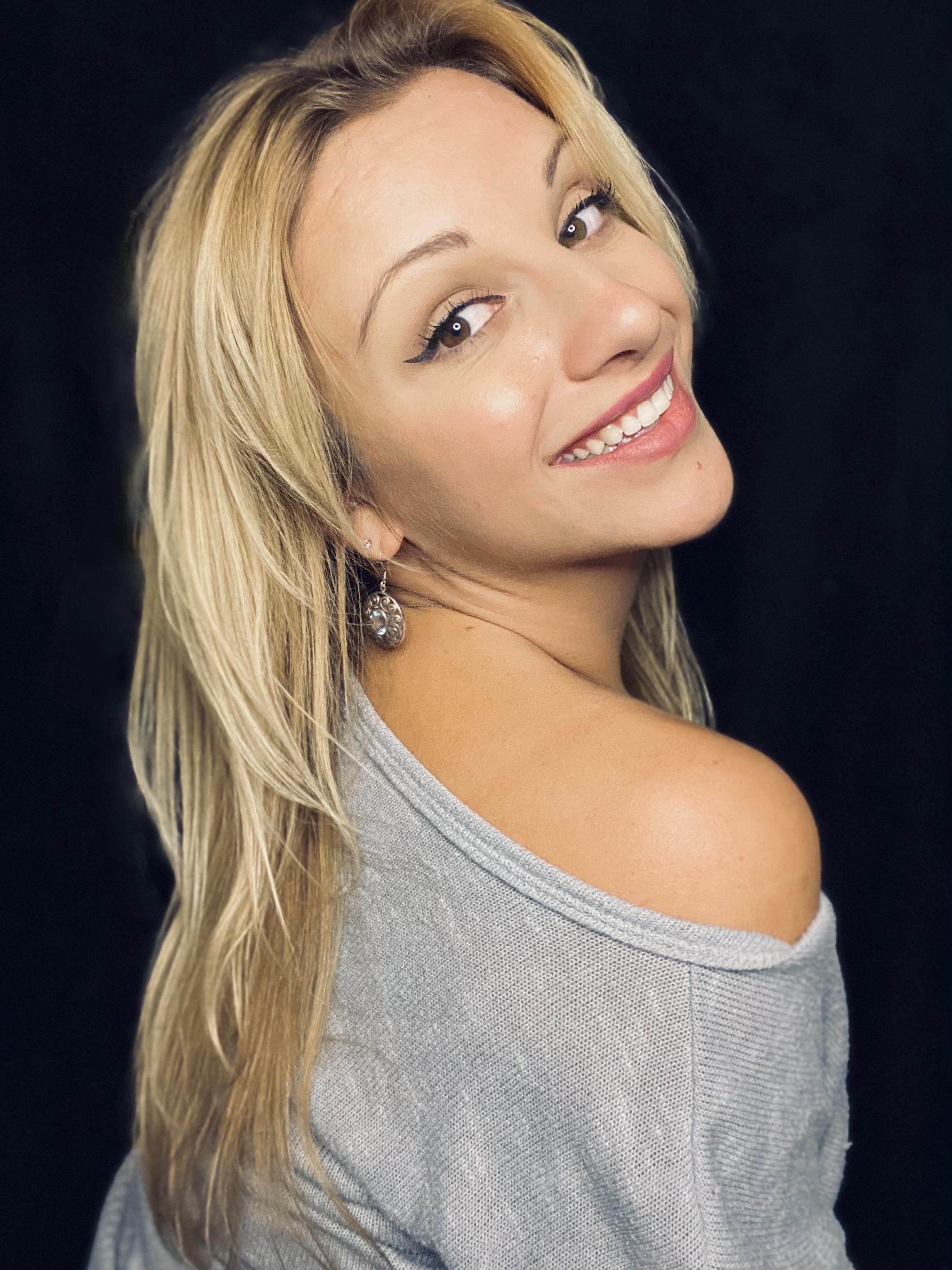 Alana Phillips image