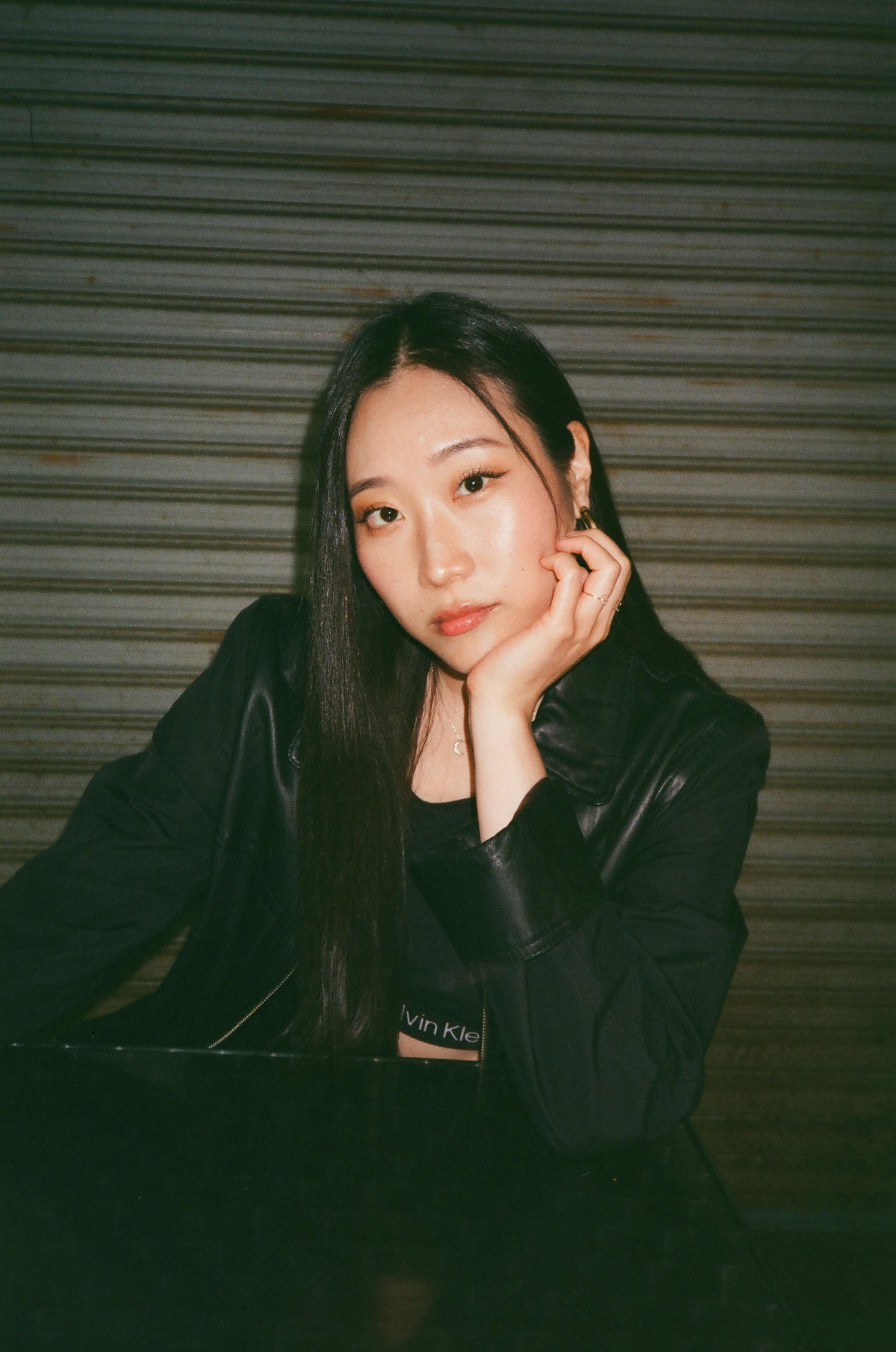 Tina Jung image